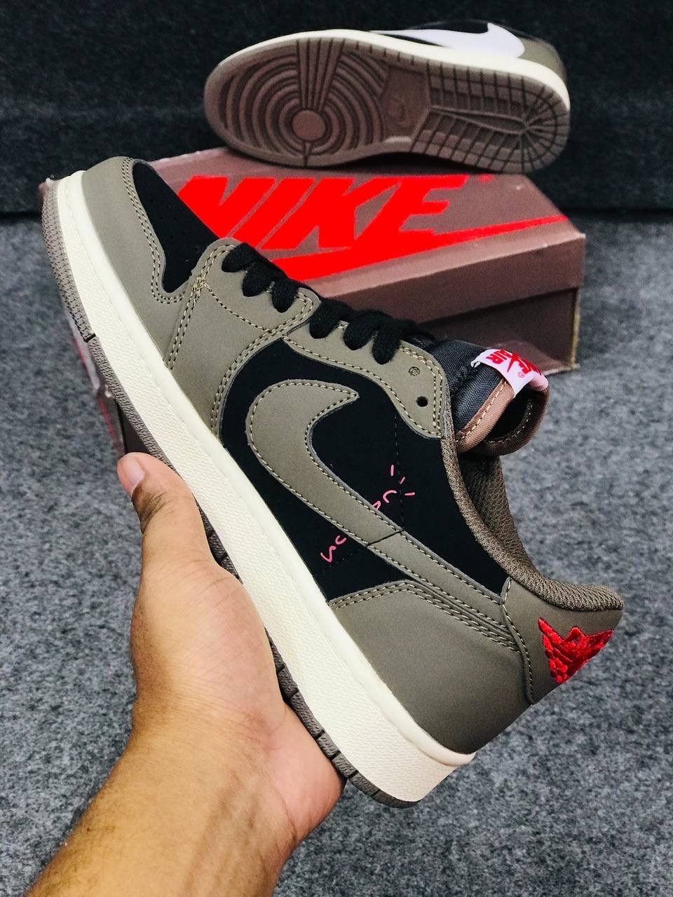 Travis Scott x Air Jordan 1 Low OG_img_2