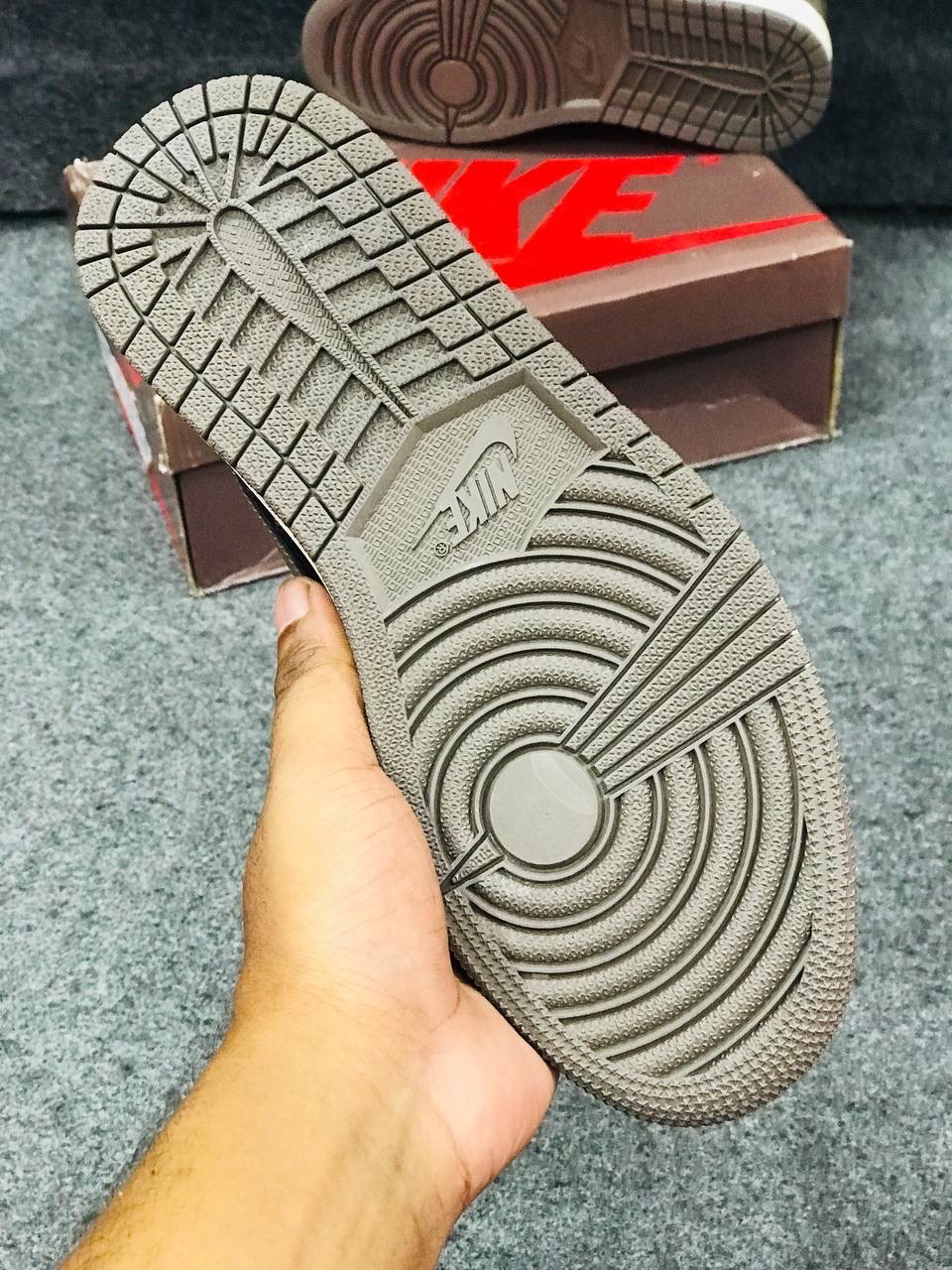 Travis Scott x Air Jordan 1 Low OG_img_3