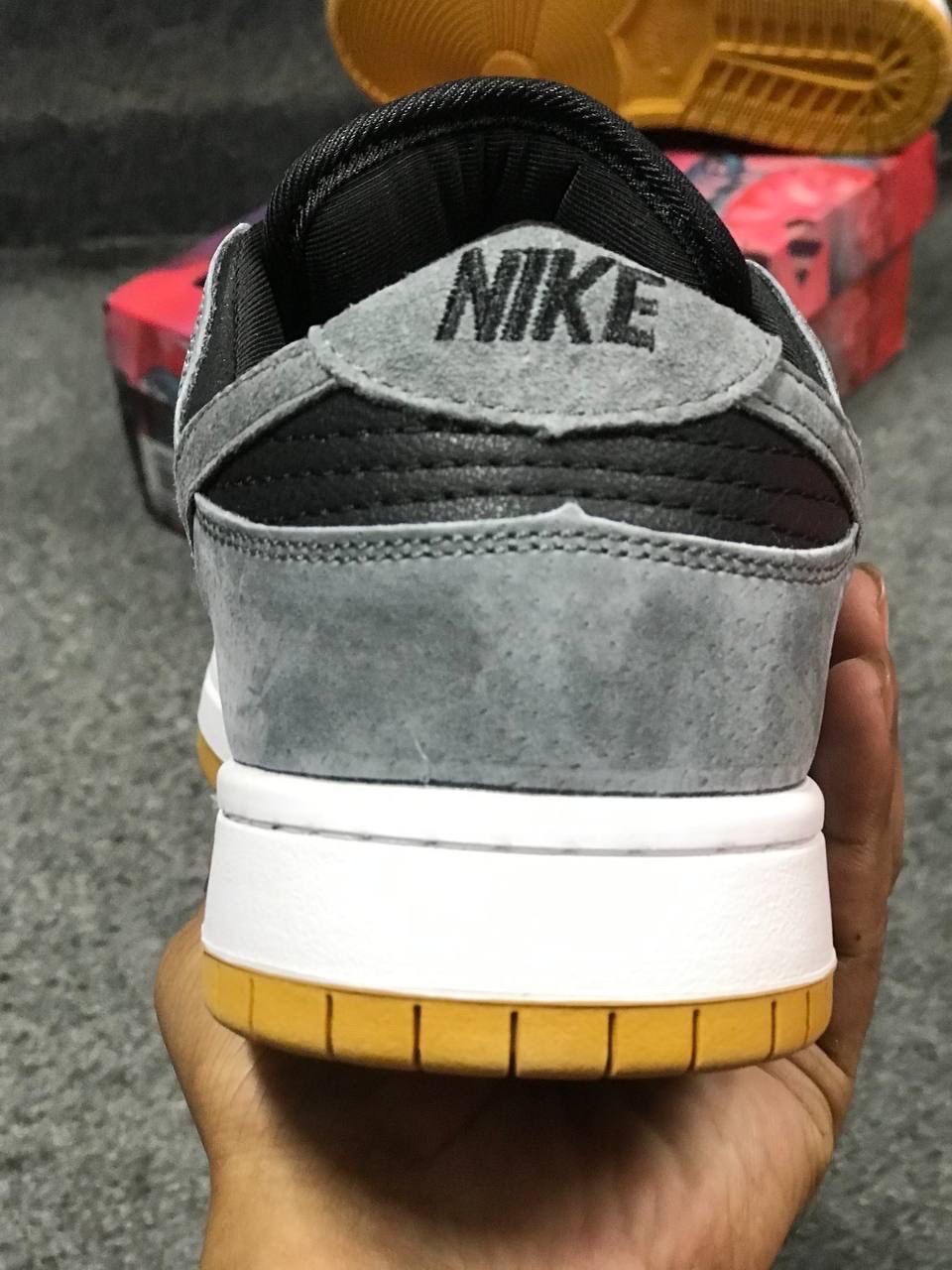 Nike SB Dunk Low Dark Grey Black Gum_img_2