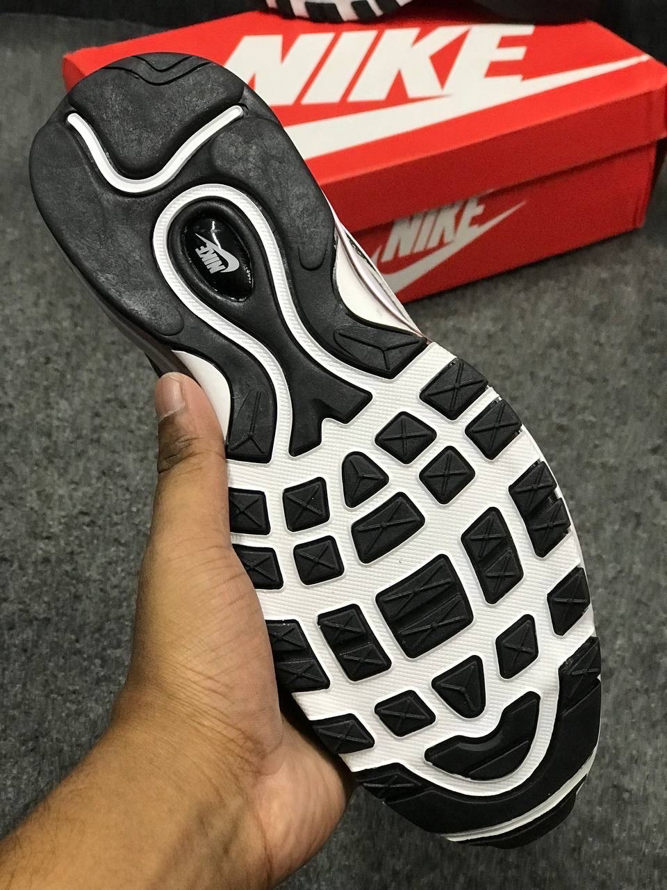 Air Max 97 “Black Fade White”_img_3