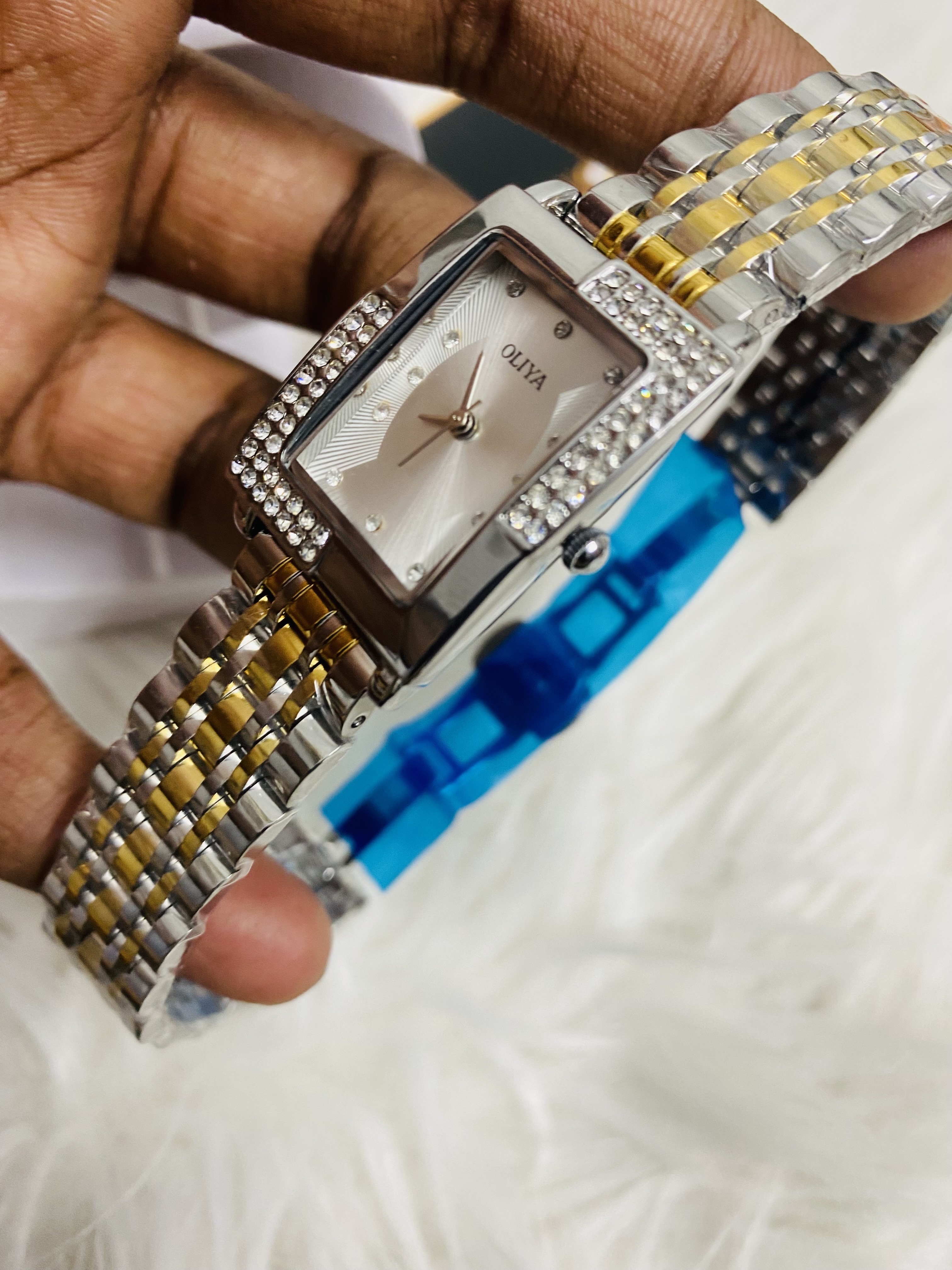 Oliya girls watch_img_1