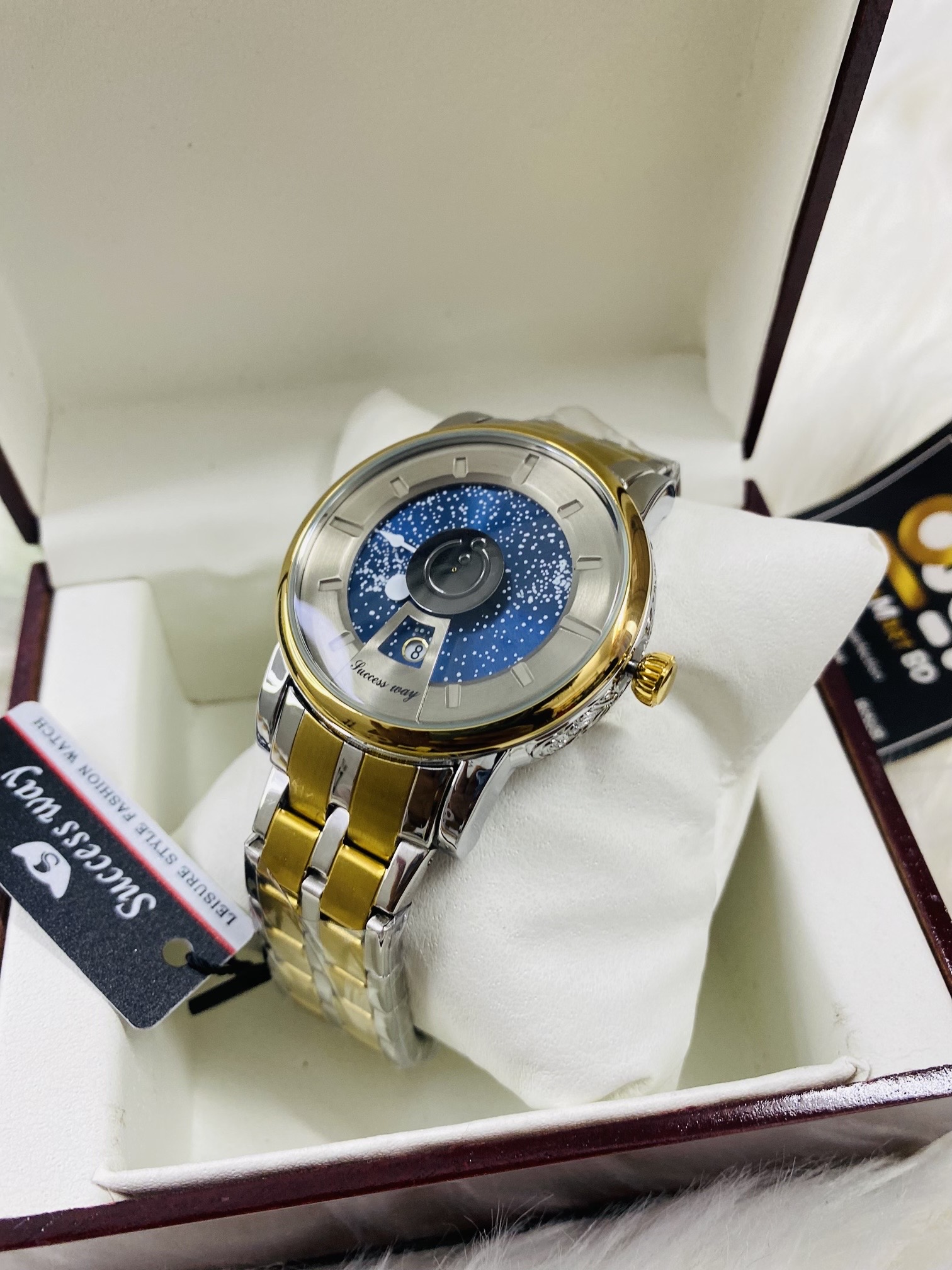 Success way unique watch