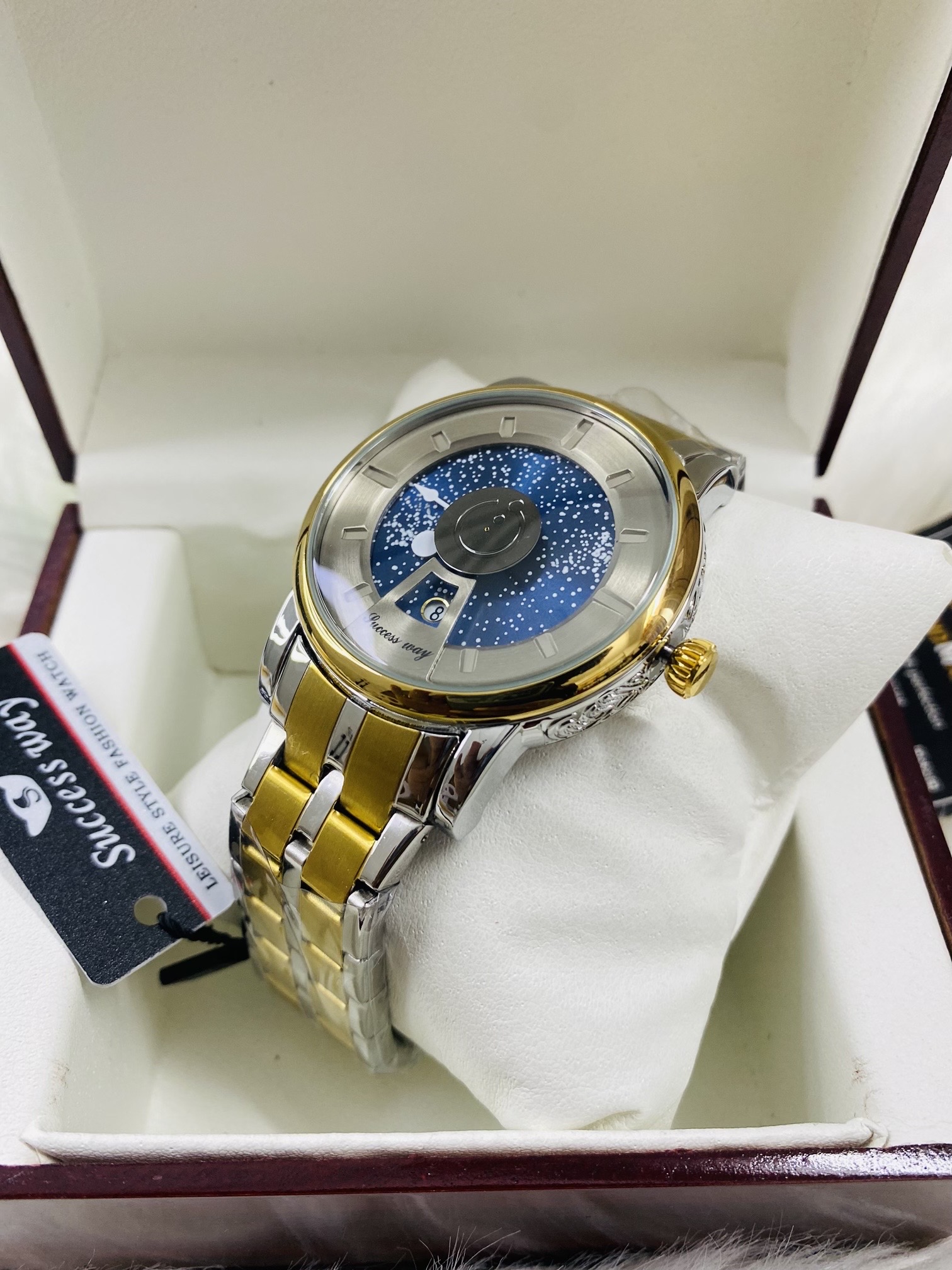 Success way unique watch_img_1