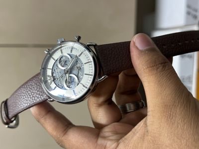 ARMANI OVAL GLASS SILVER CASE WHITE dial