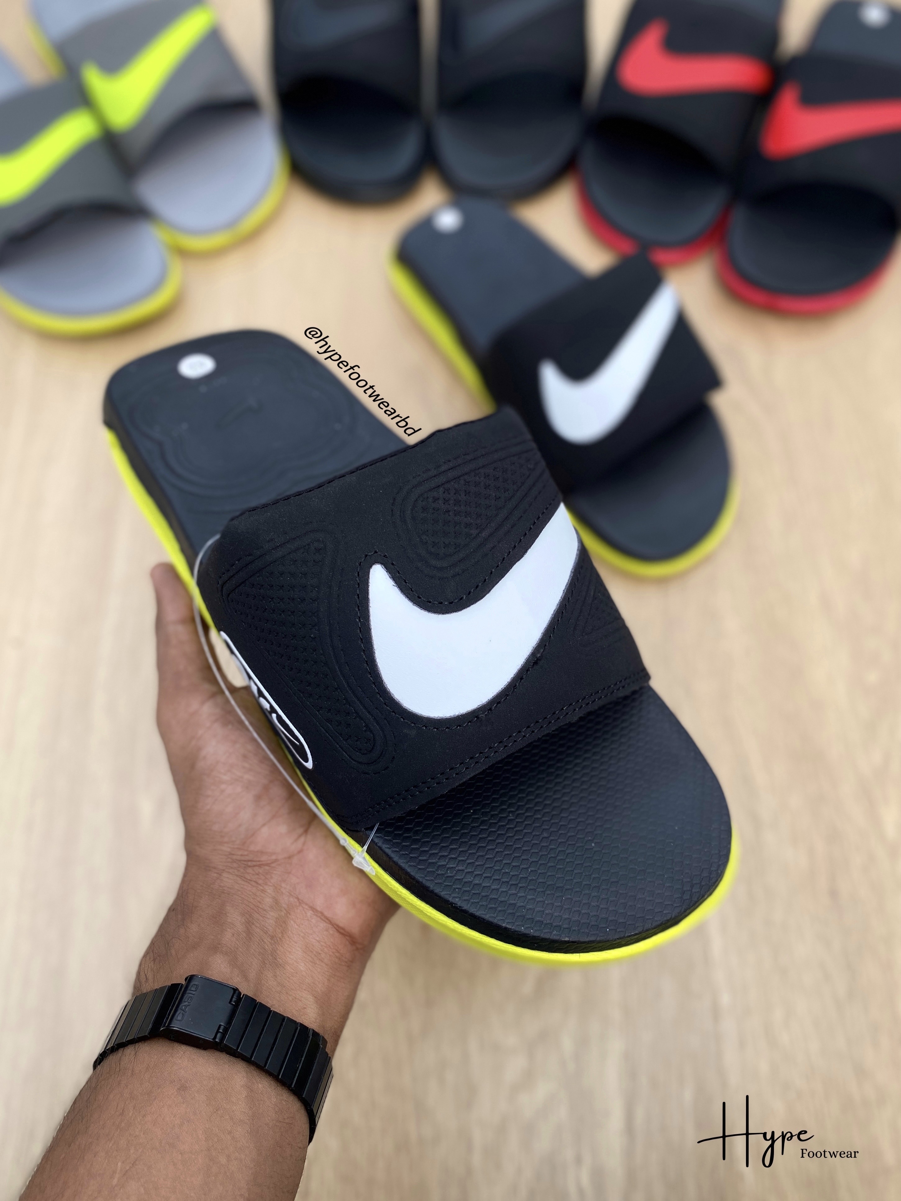 Nike Air Max (Black-White)_img_3