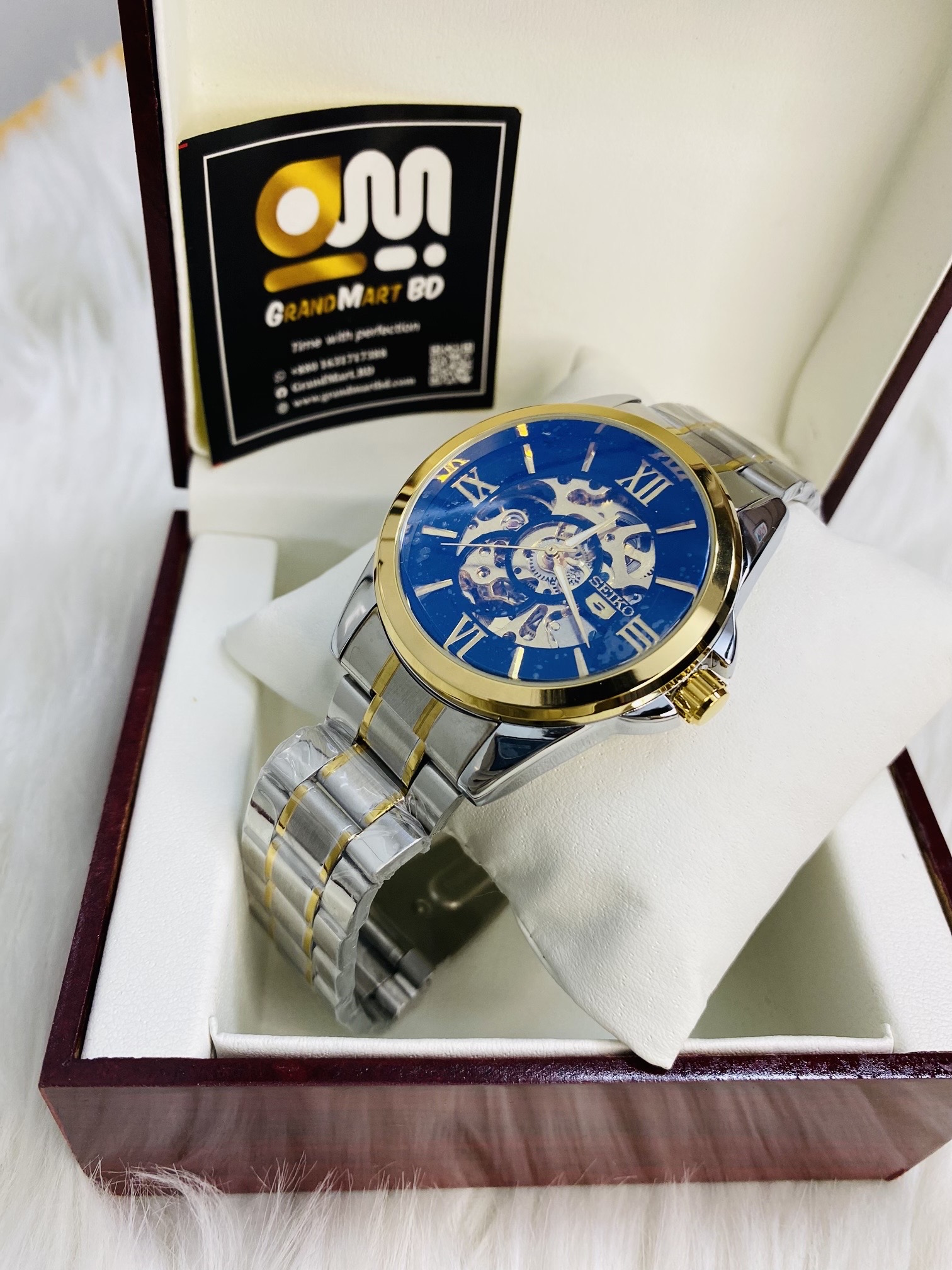 Automatic mens watch