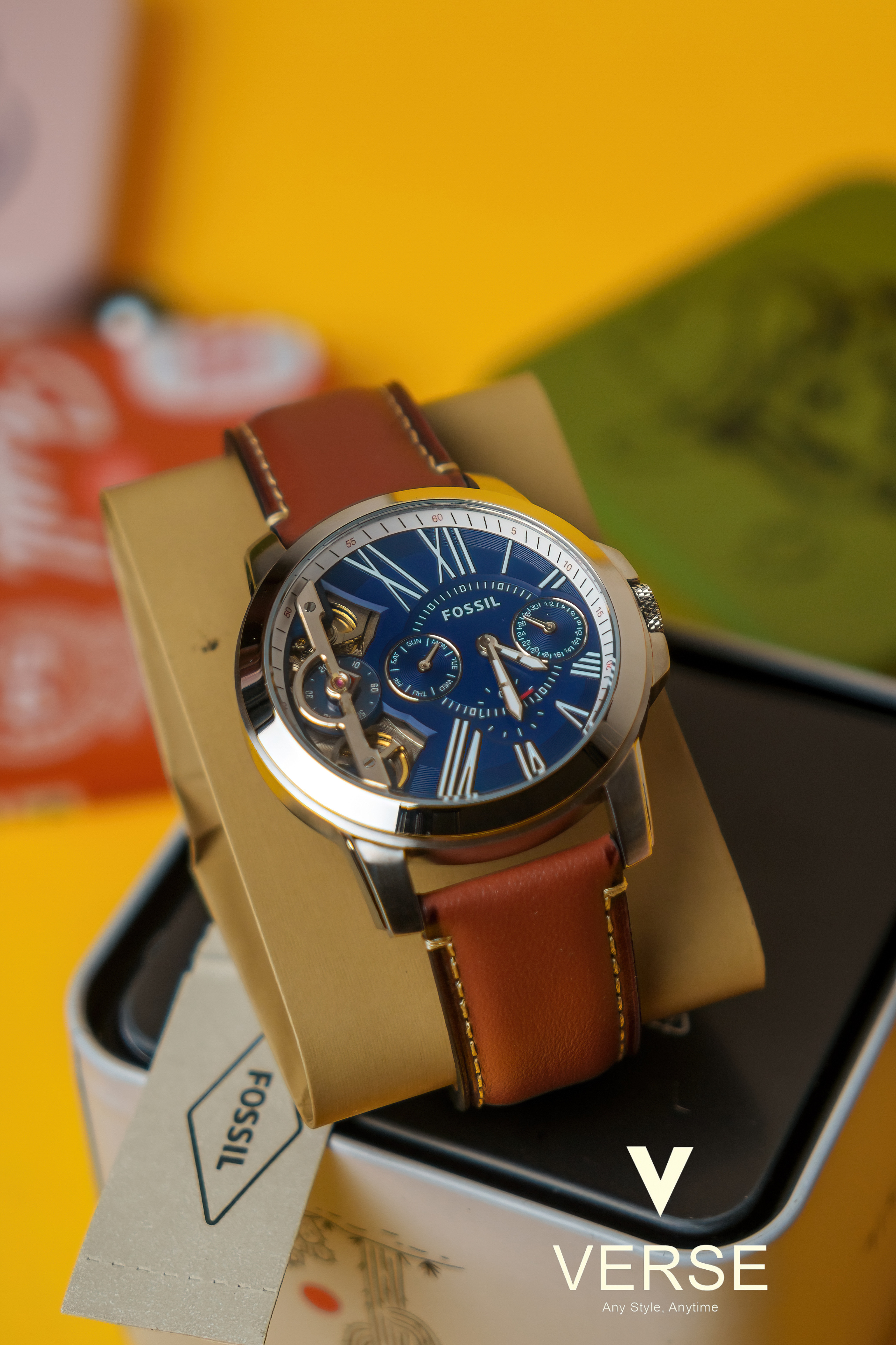 Grant Twist Three-Hand Luggage Leather Watch ME1161