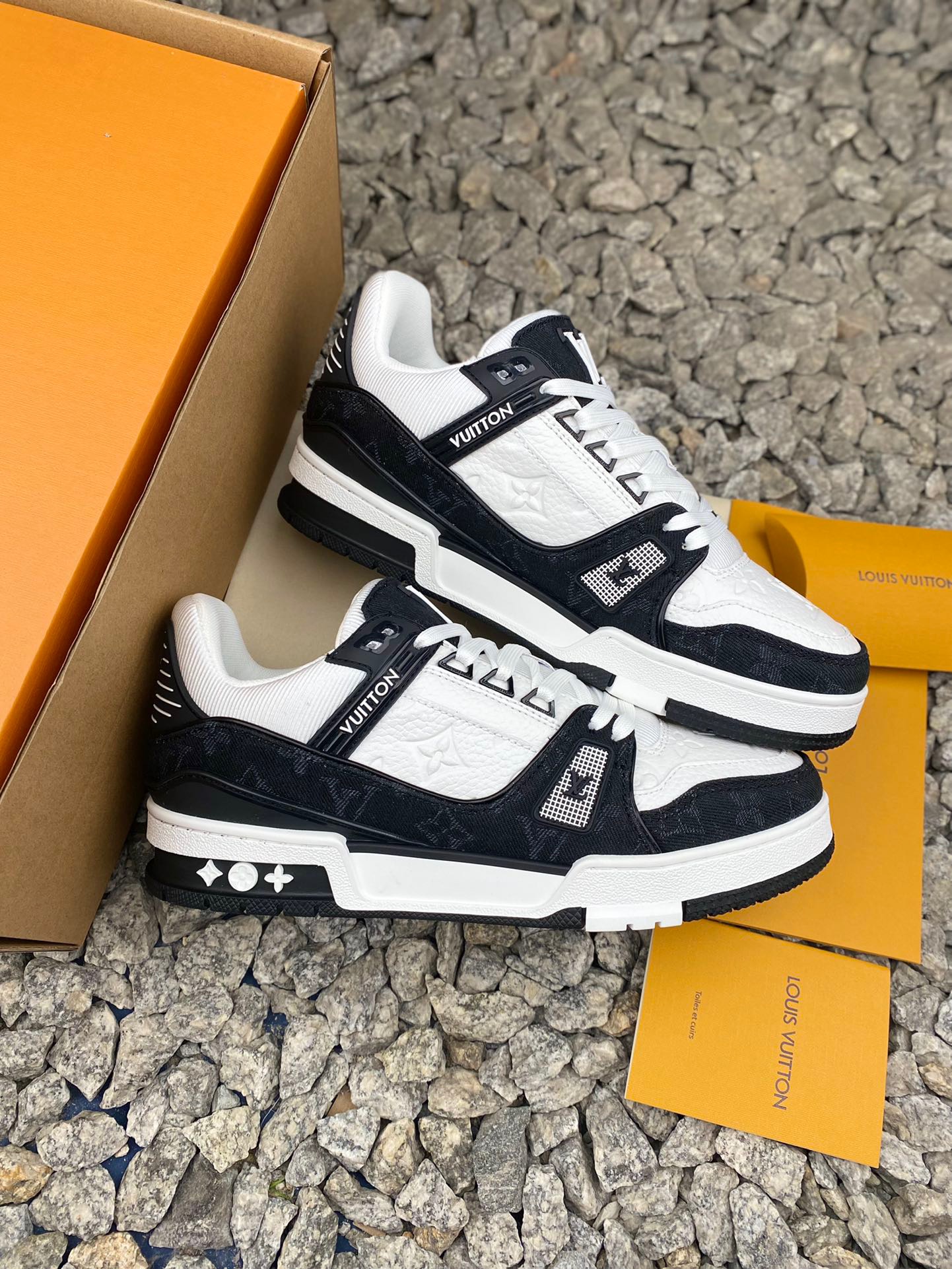 Louis Vuitton Trainer (1:1)_img_11