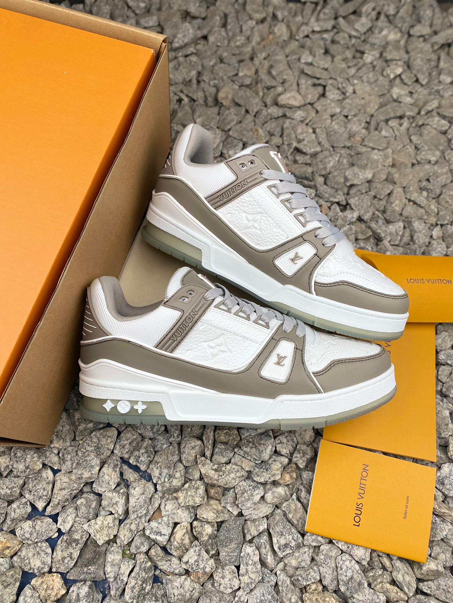 Louis Vuitton Trainer (1:1)_img_2