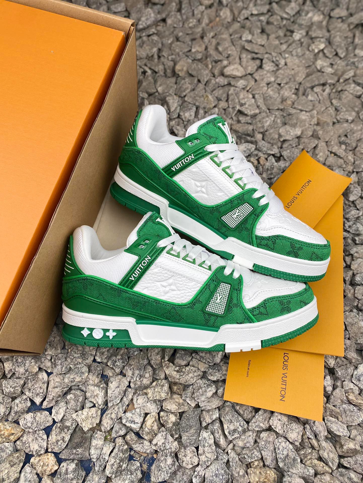 Louis Vuitton Trainer (1:1)_img_1