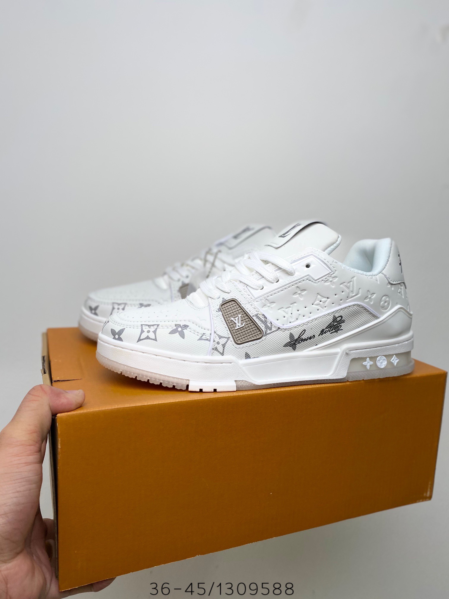 Louis Vuitton Trainer (1:1)_img_7