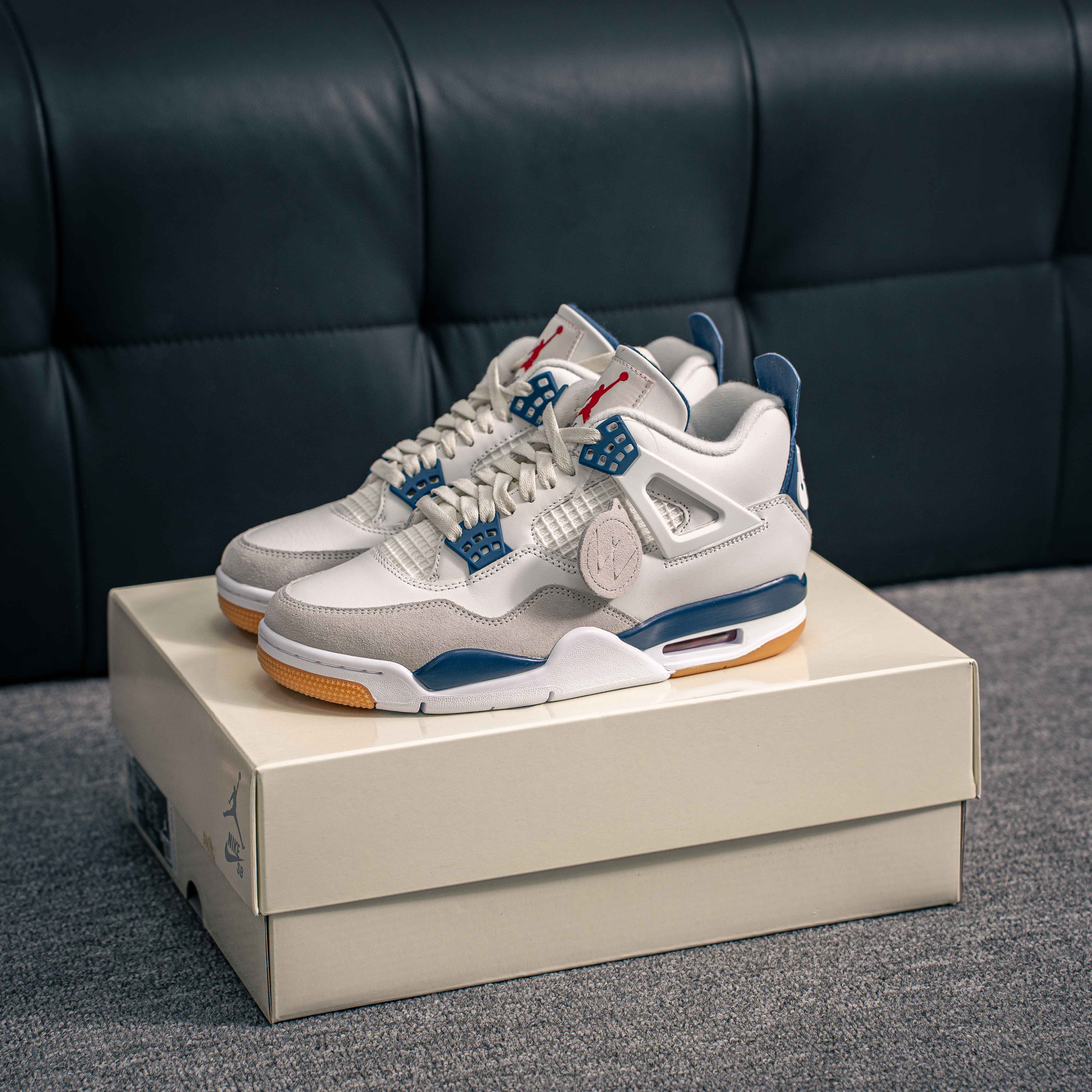 Nike Air Jordan 4 Retro (1:1)_img_3