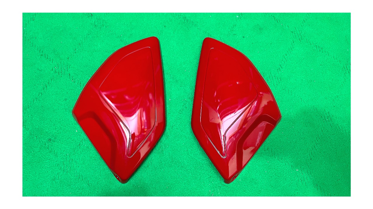 Side Cover Top (Glossy Red) for Yamaha FZS V3 bike._img_1