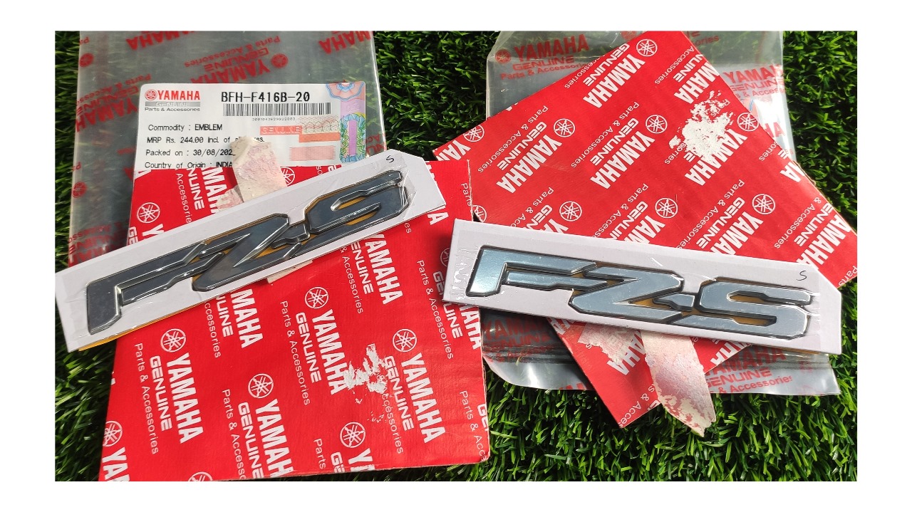 3D Logo/Monogram (Silver Colour) for Yamaha FZS V3, FZS V4 bike._img_2