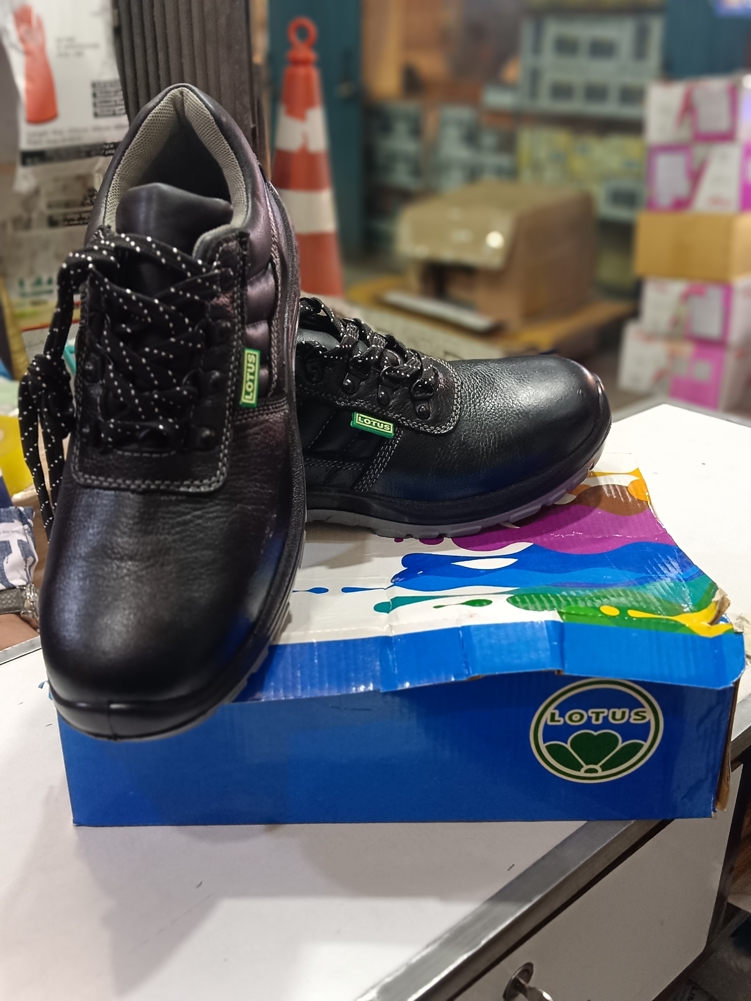 Safety Shoe Lotus_img_0