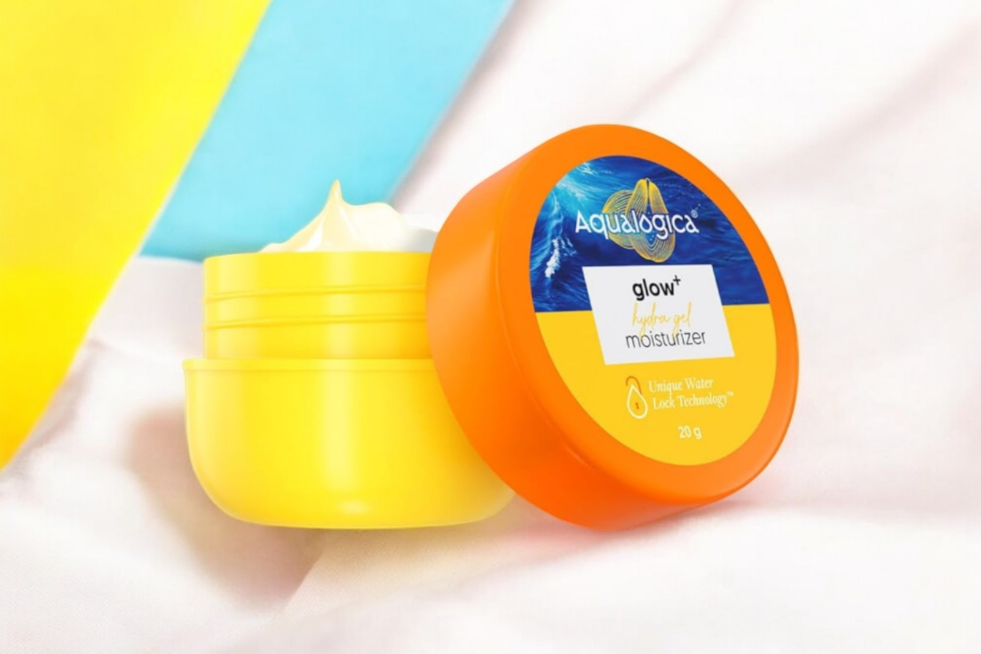 Aqualogica Glow+ Hydra Gel Moisturizer with Vitamin C & Papaya - 20 g|24-Hour Intense Hydration|Weightless Water-Like Gel Texture|Non Sticky & Quick Absrobing for Glowing Skin (20 g)_img_0