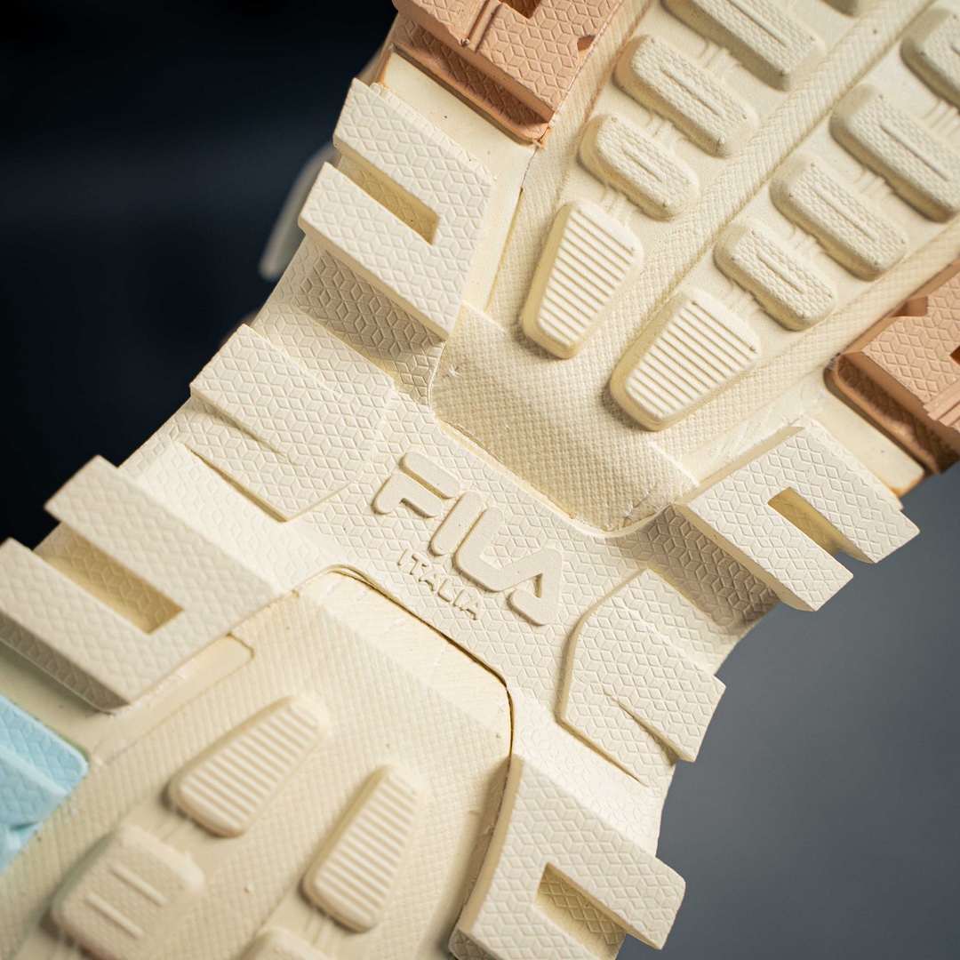 FILA FUSION Bianco TECNO-PIUMAX (1:1)_img_8