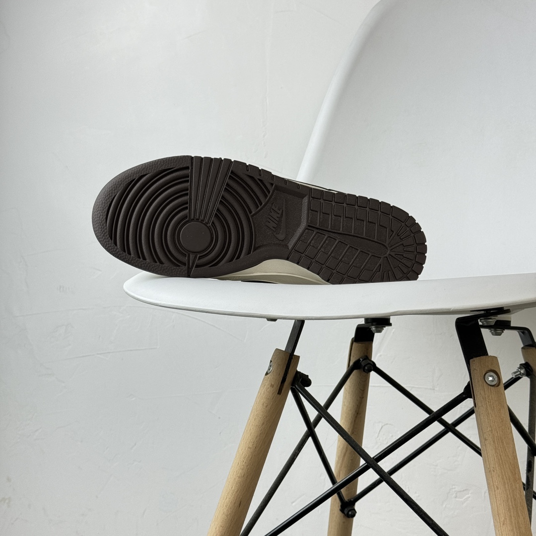 Nike Dunks with Carhartt branding (1:1)_img_8