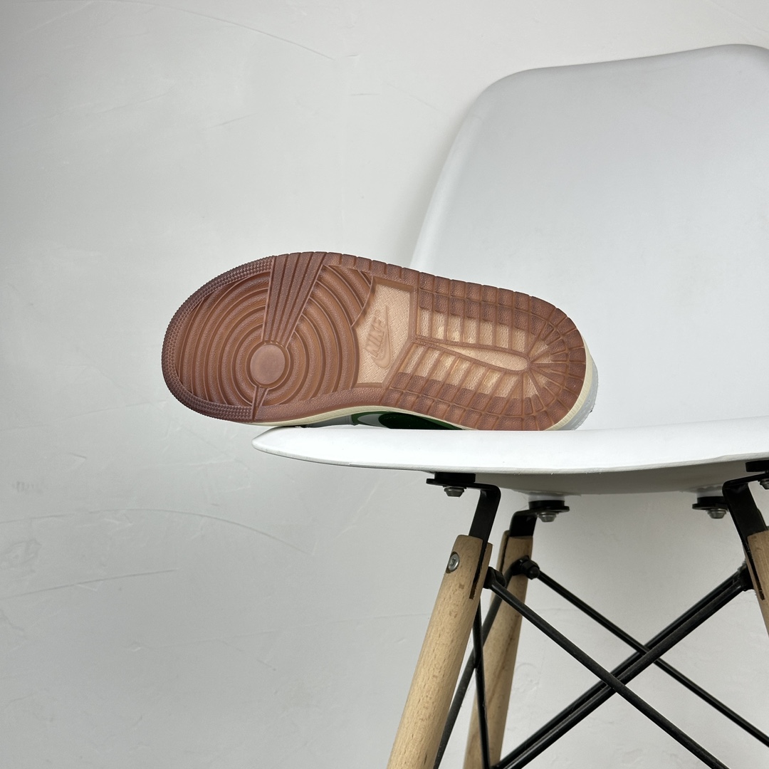 Nike Air Jordan I (1:1)_img_8