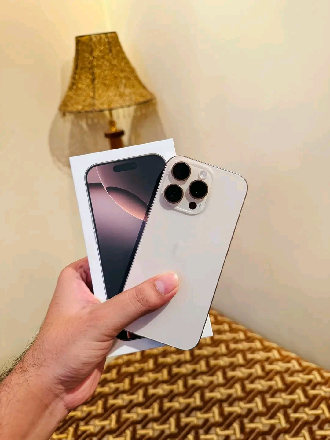 Apple iPhone 16 Pro Max