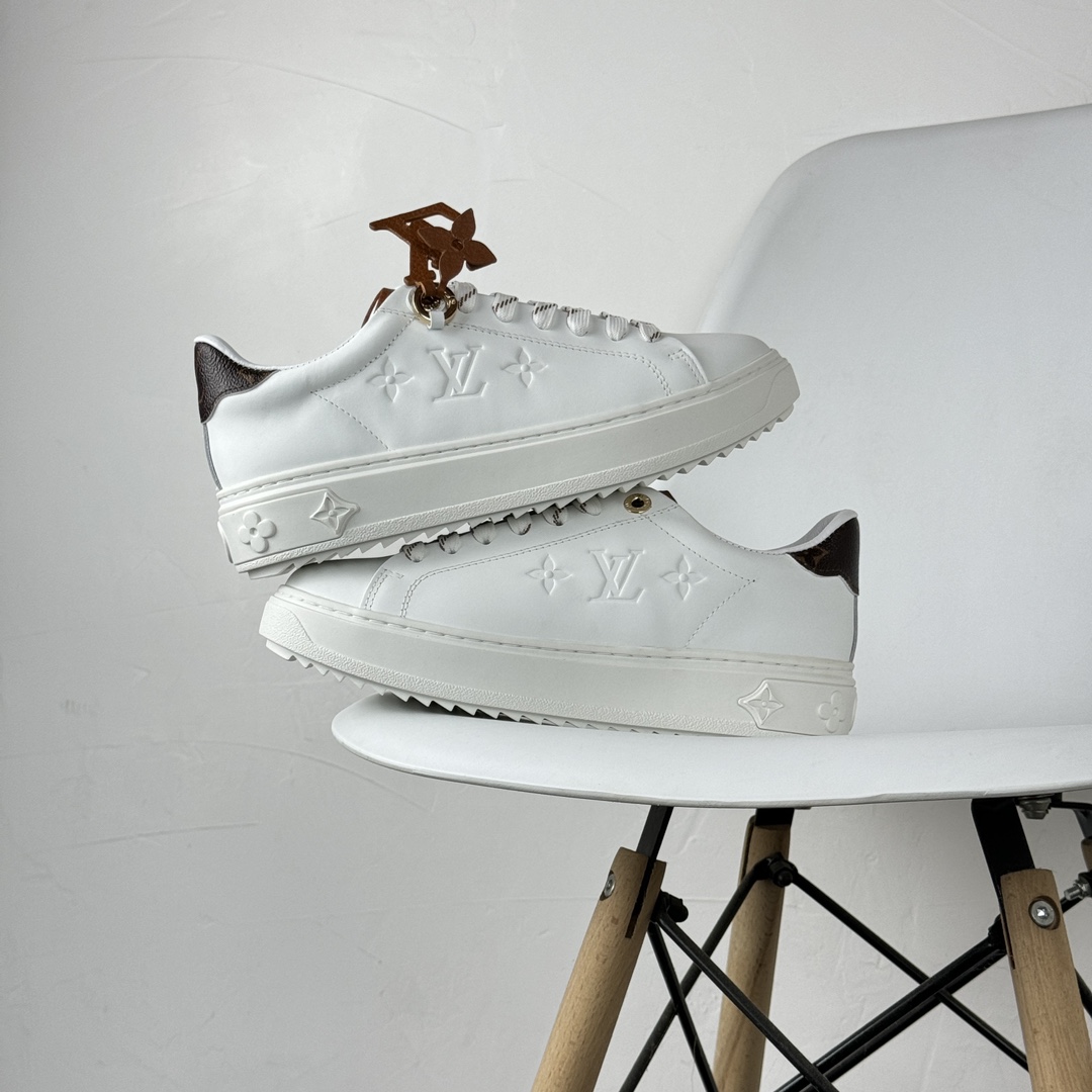 Louis Vuitton Time Out Sneakers (1:1)_img_12