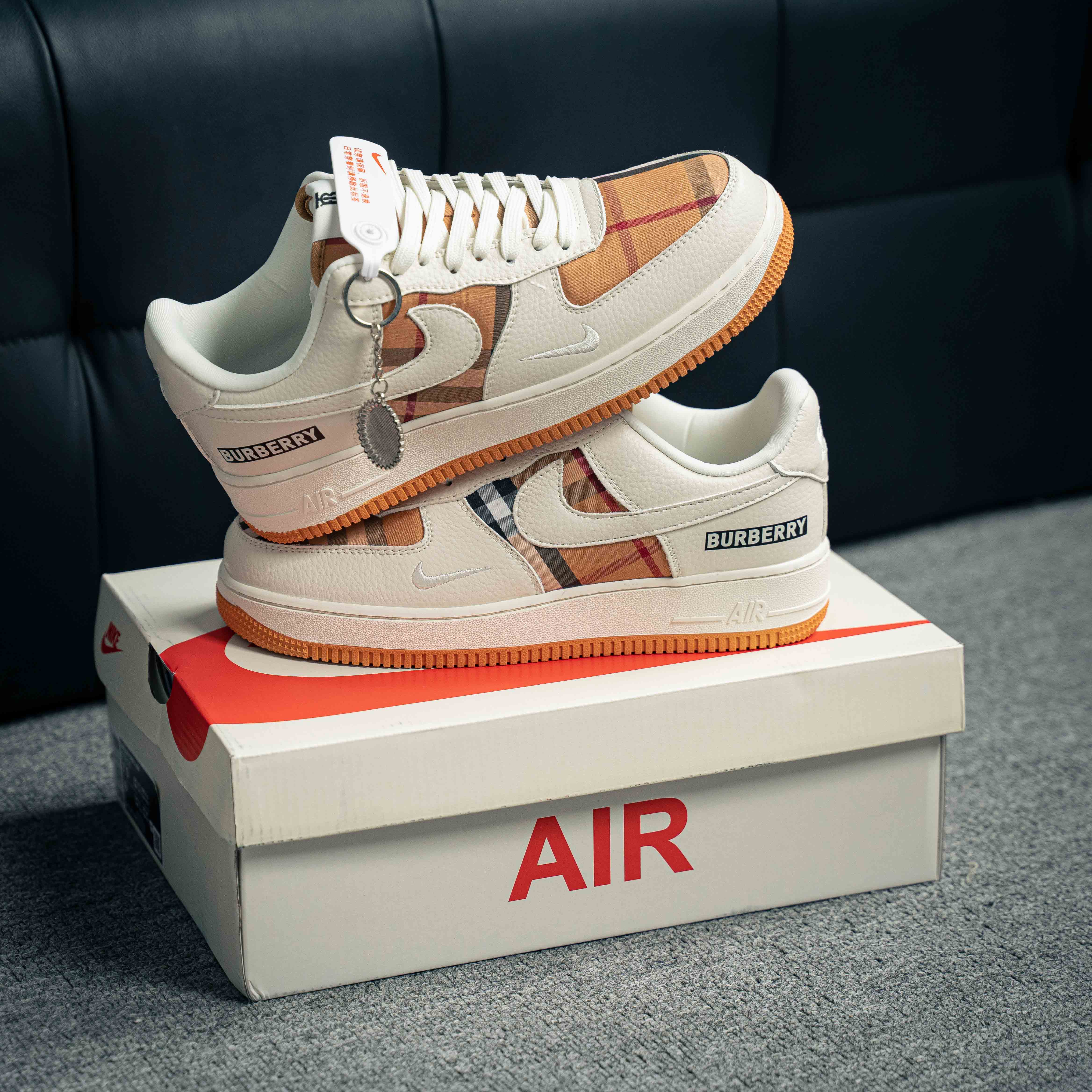 Nike Air Force 1s x Burberry (1:1)_img_1