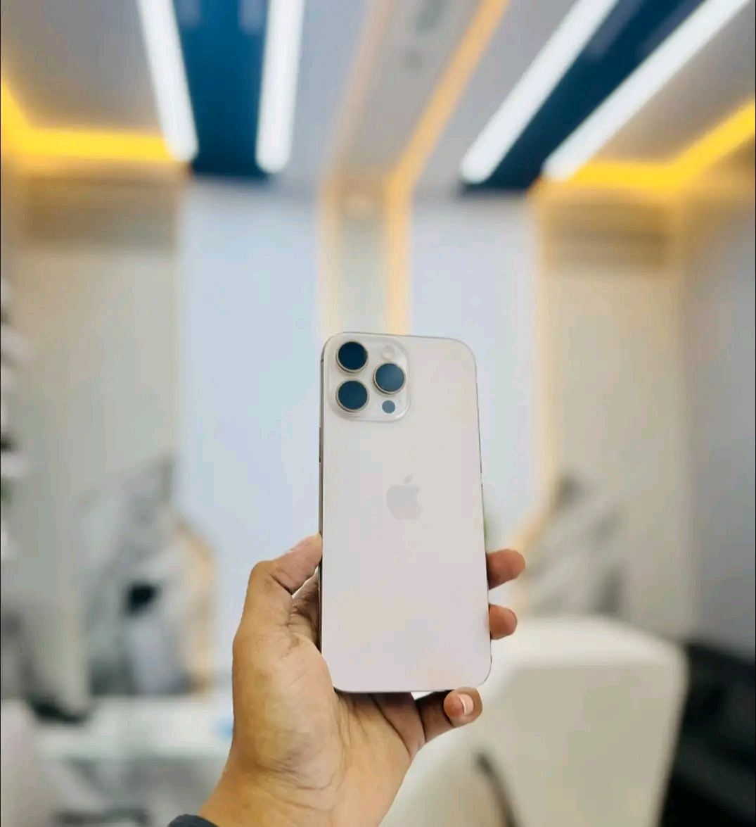 iPhone 16 Pro Max_img_1