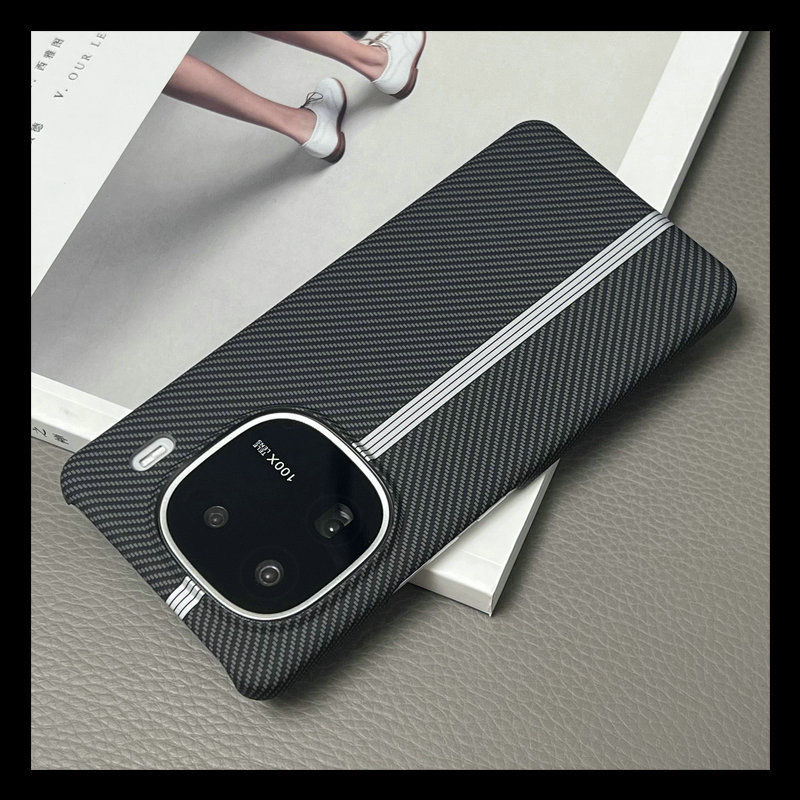 Premium carbon fiber track case for IQOO12_img_4