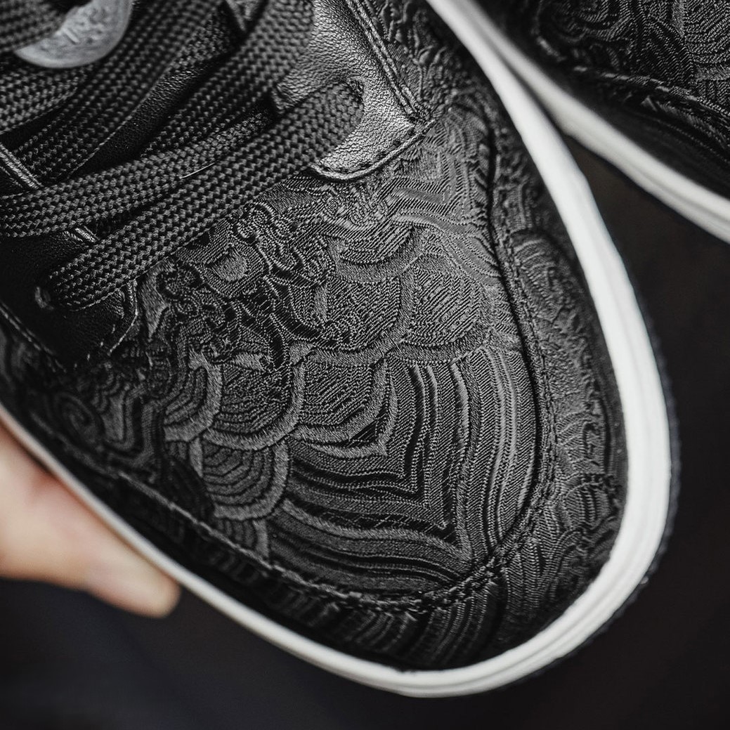 Premium Embroidery Sneakers._img_3