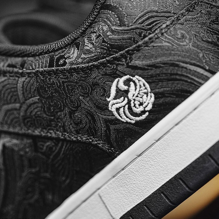 Premium Embroidery Sneakers._img_6