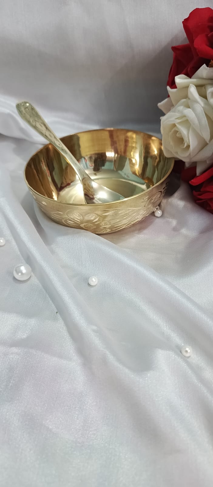 পিতলের ডিজাইন বাটি এবং চামচ_img_0