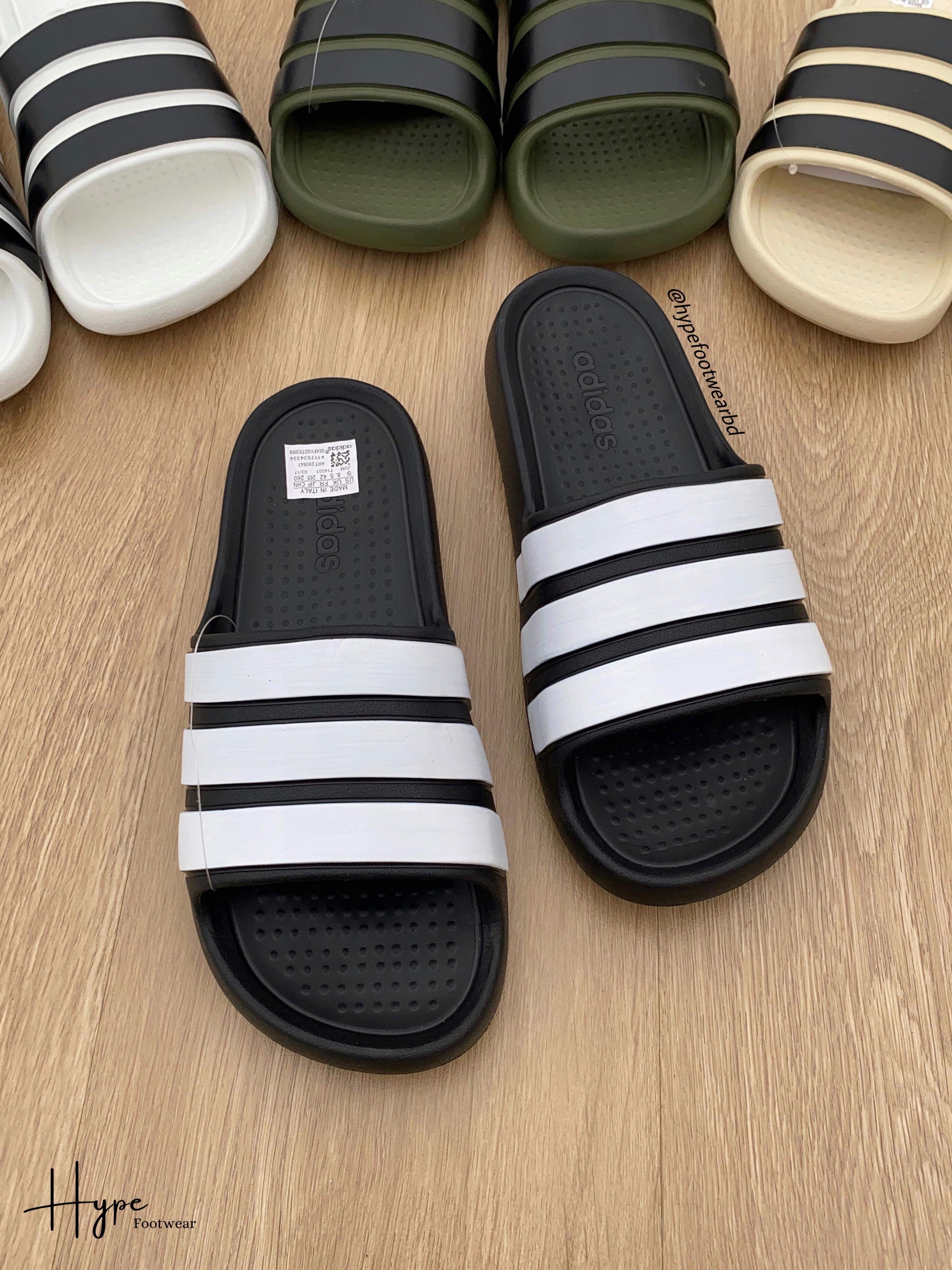 Adidas slide (Black) Italy Variant_img_0