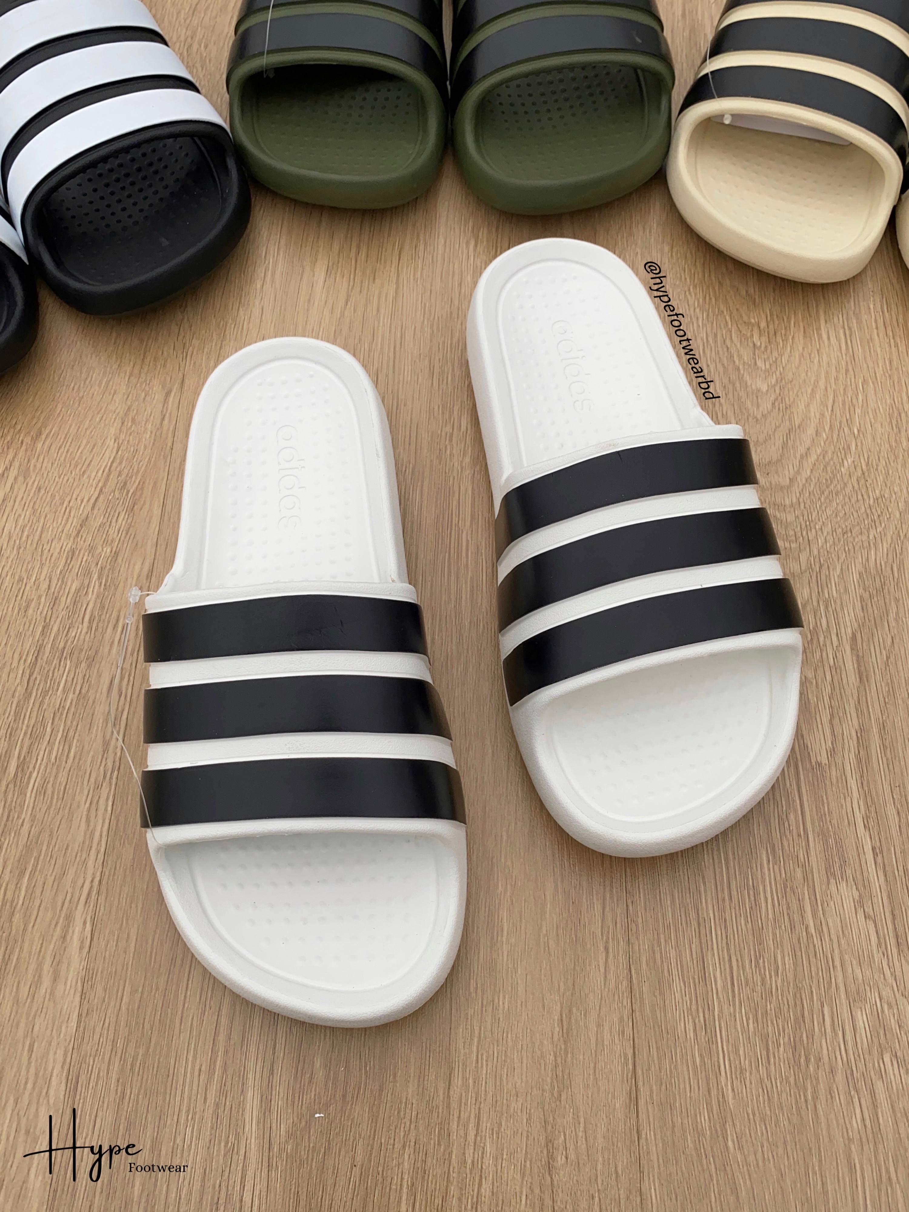 Adidas slide (White) Italy Variant_img_0