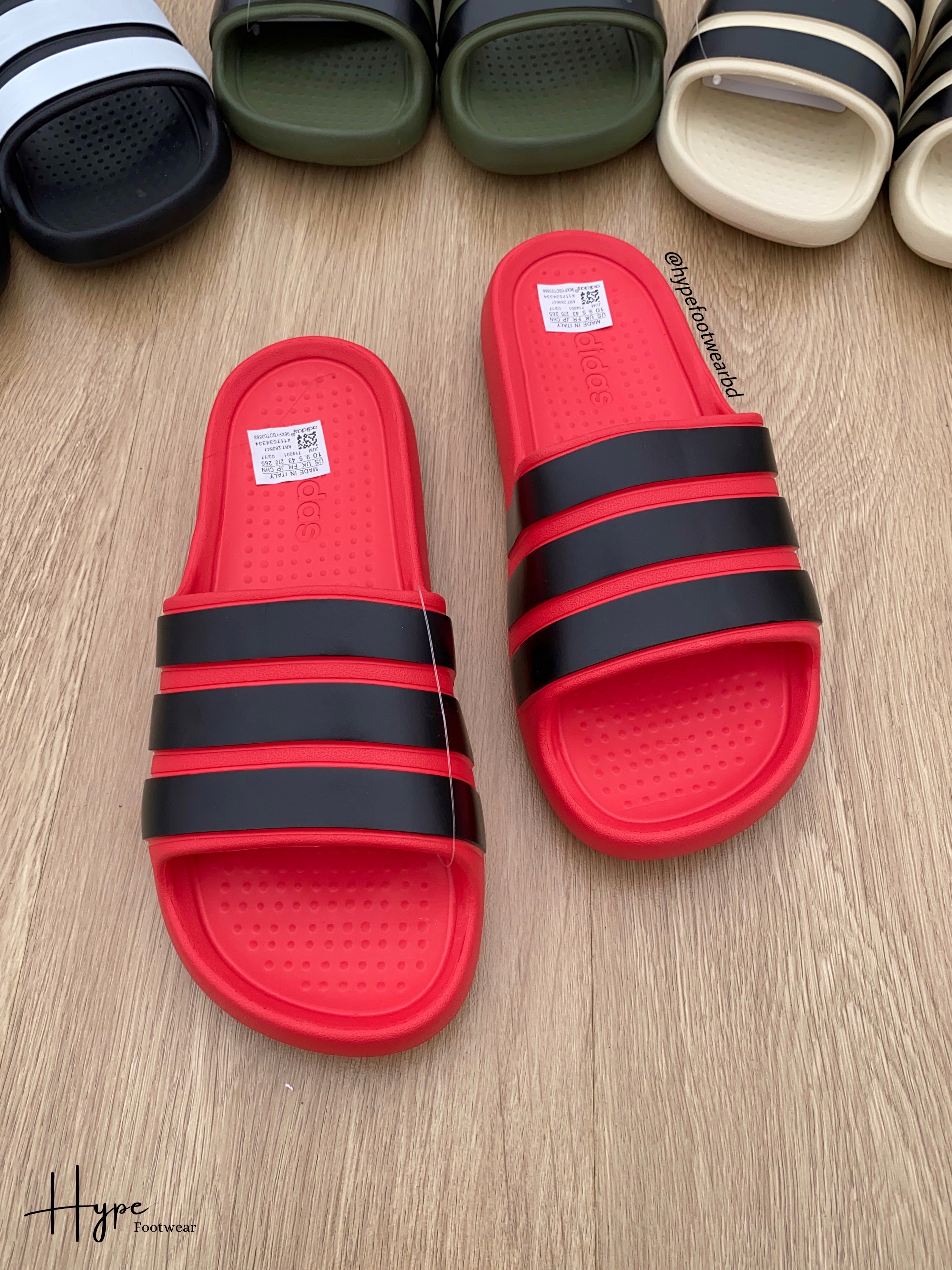 Adidas slide (Red) Italy Variant_img_0
