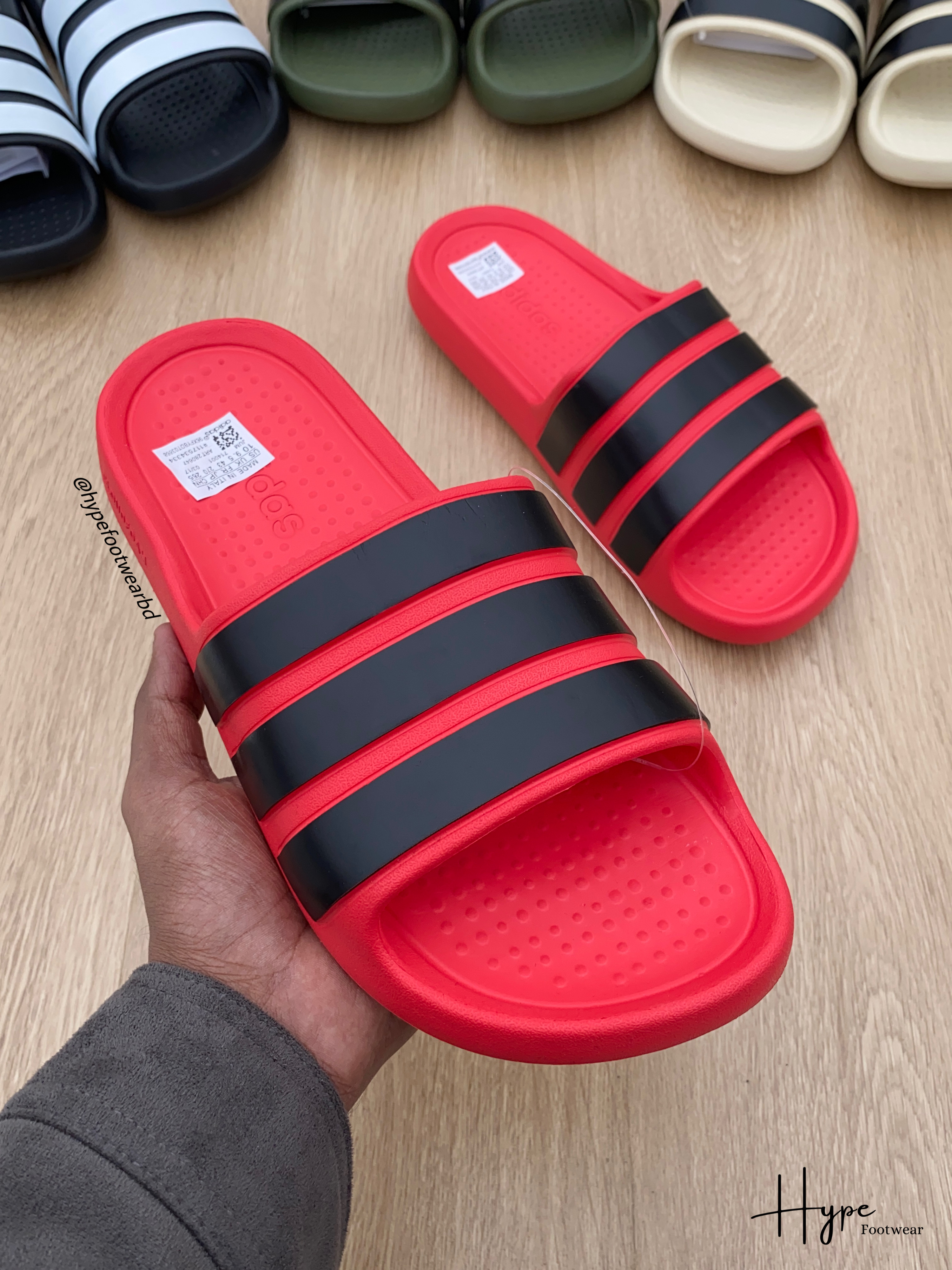 Adidas slide (Red) Italy Variant_img_3