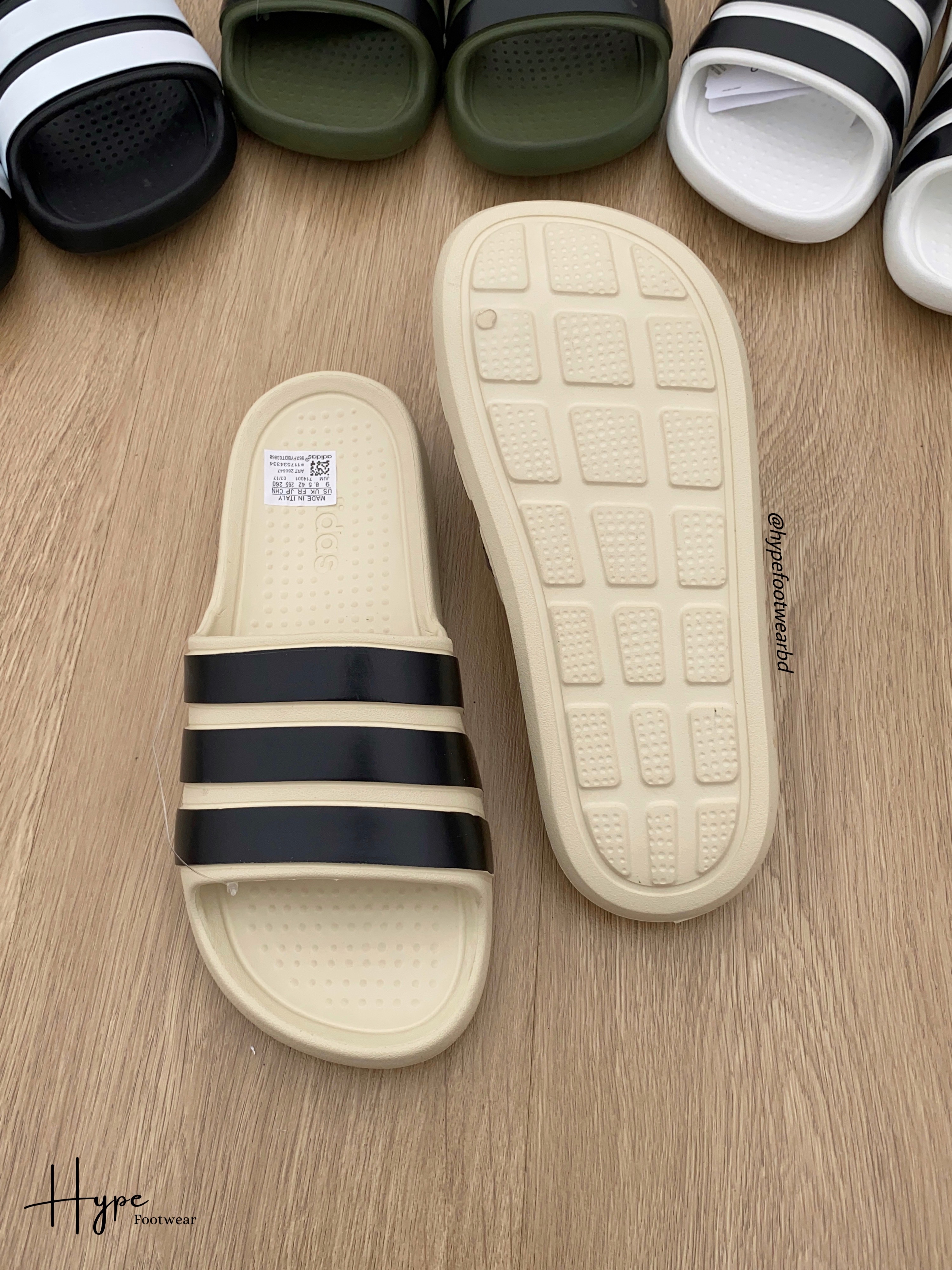 Adidas slide (Cream) Italy Variant_img_2