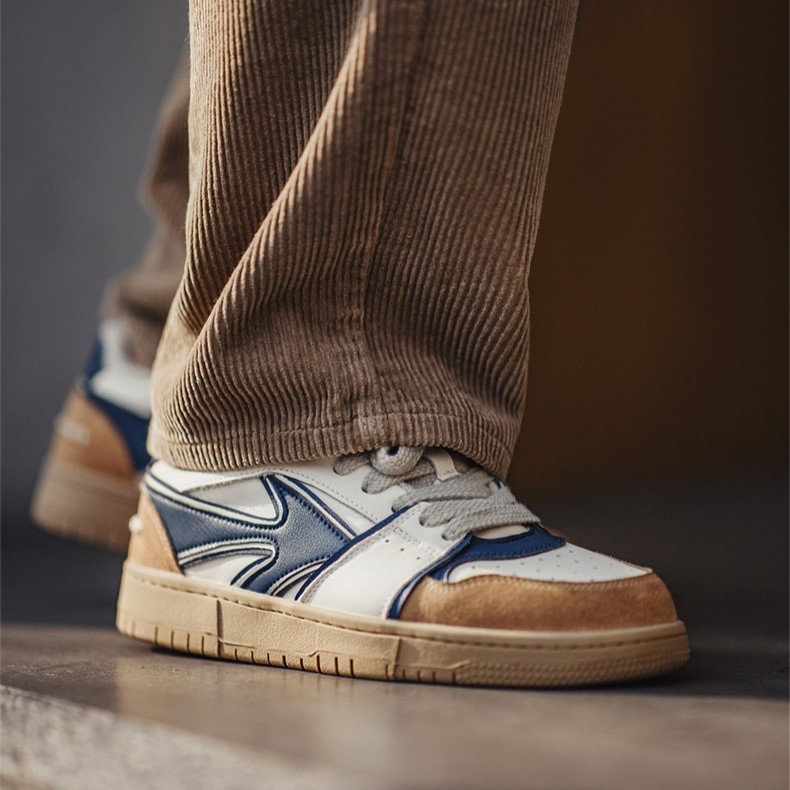 Premium Retro Sneakers._img_3