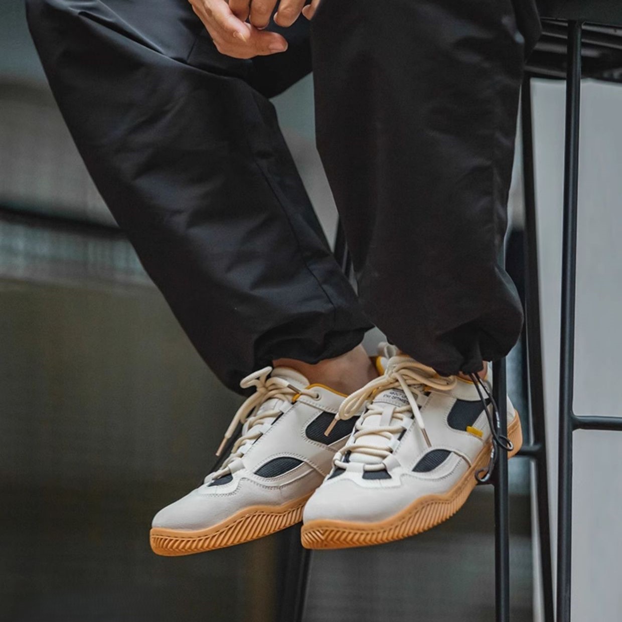 Retro Training Shoes_img_1