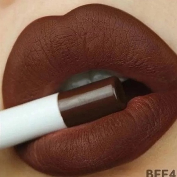 Juvia's Place – The Candy Shop Lip Gloss_img_1