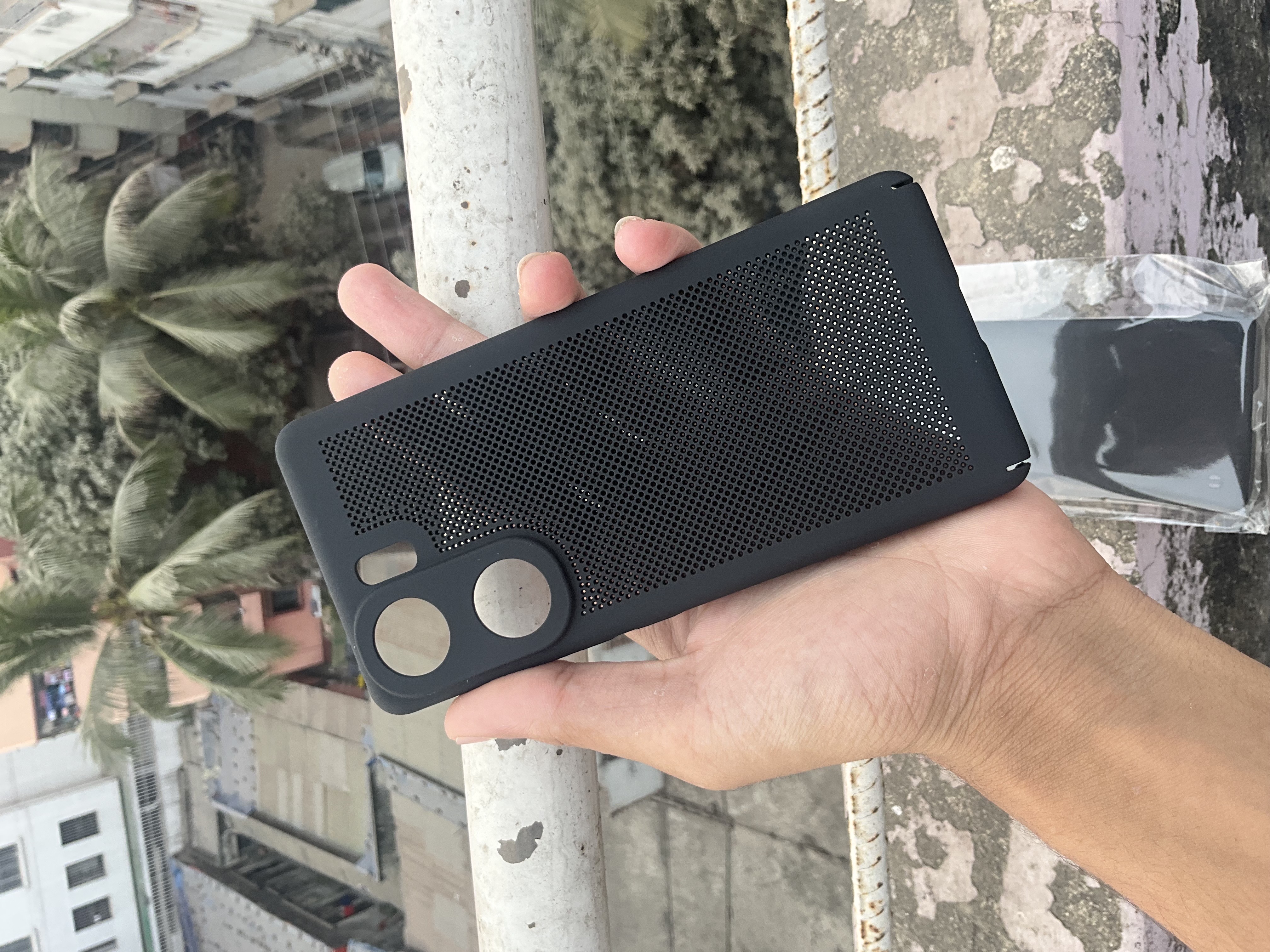 Heat dissipation and breathable suitable for IQOO Neo9 mobile phone case new game honeycomb mesh hard shell  protective cover_img_1