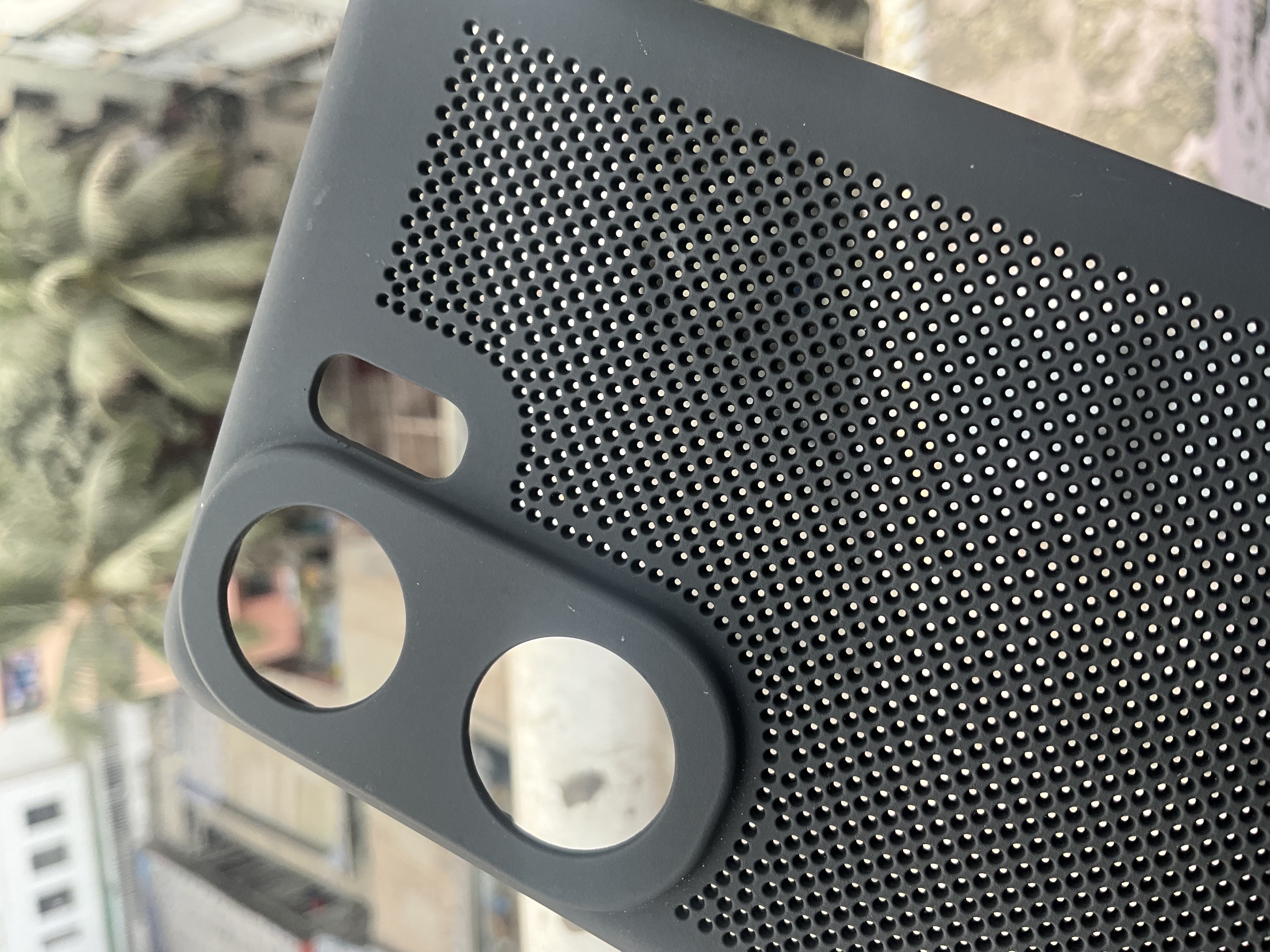 Heat dissipation and breathable suitable for IQOO Neo9 mobile phone case new game honeycomb mesh hard shell  protective cover_img_2