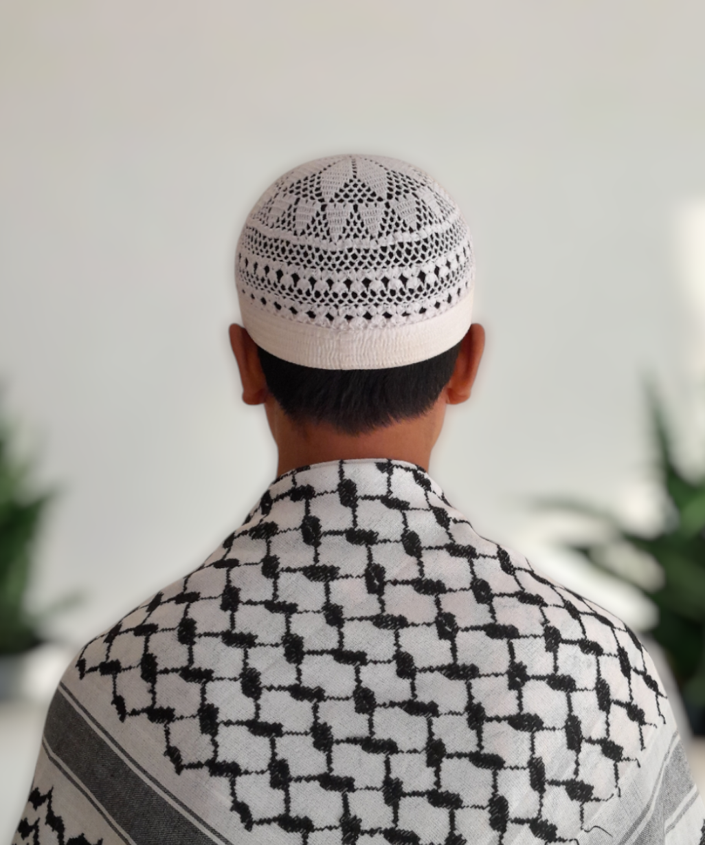 কেফিয়্যাহ ও সুতার টুপি_img_1