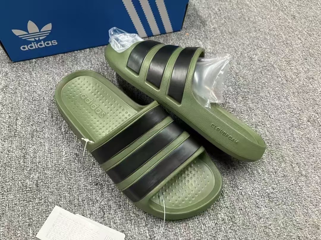 Adidas slide (Green) Vietnam Variant_img_0