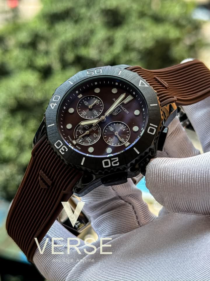 Tag Aquarancer black case brown dial brown belt
