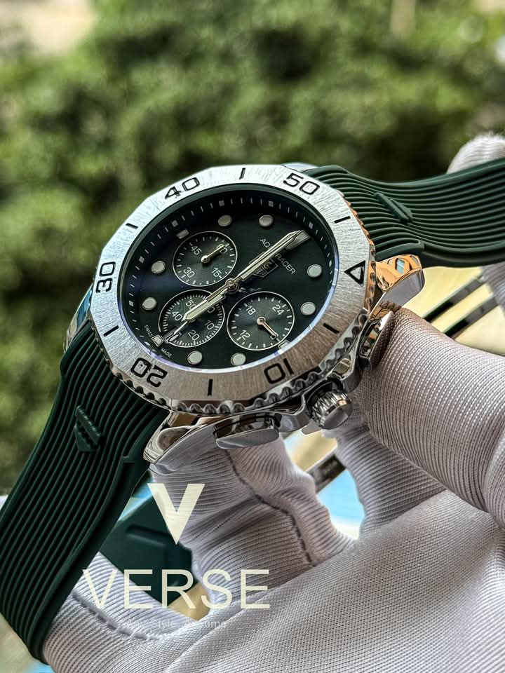 Tag Aquarancer case green dial green belt