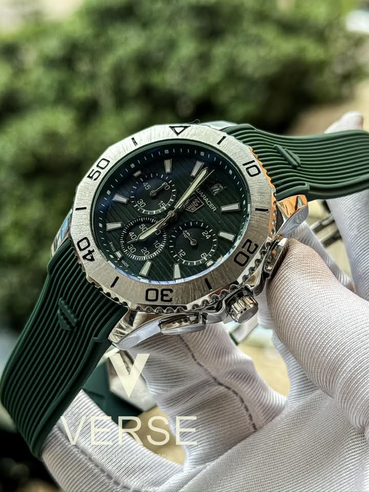 Tag Aquarancer case green strip dial green belt