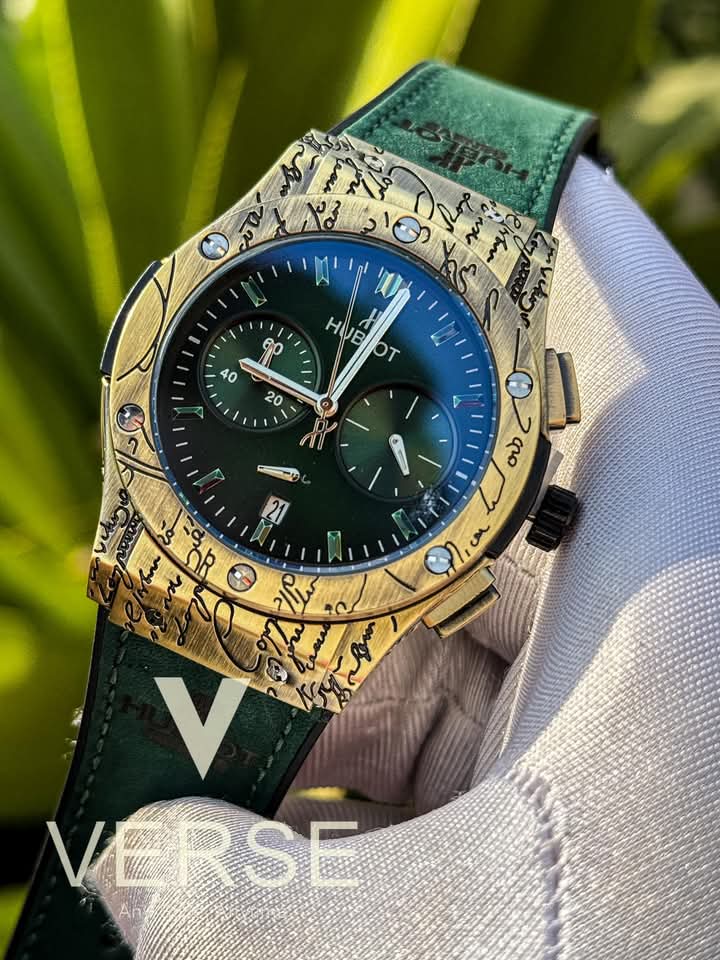 Hublot belt engraved golden case green dial green belt