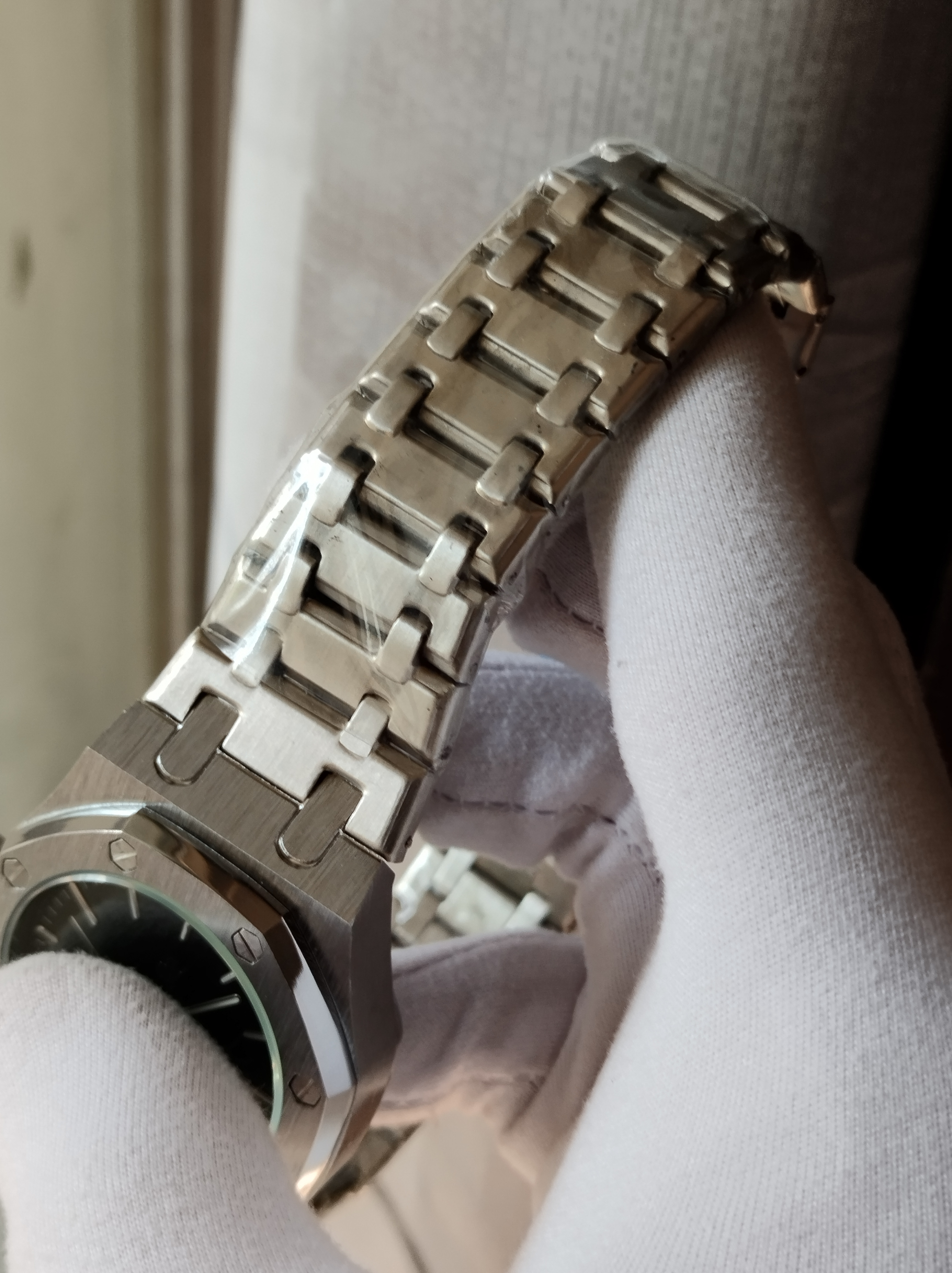 Ap Red Wine Quartz Watch_img_2