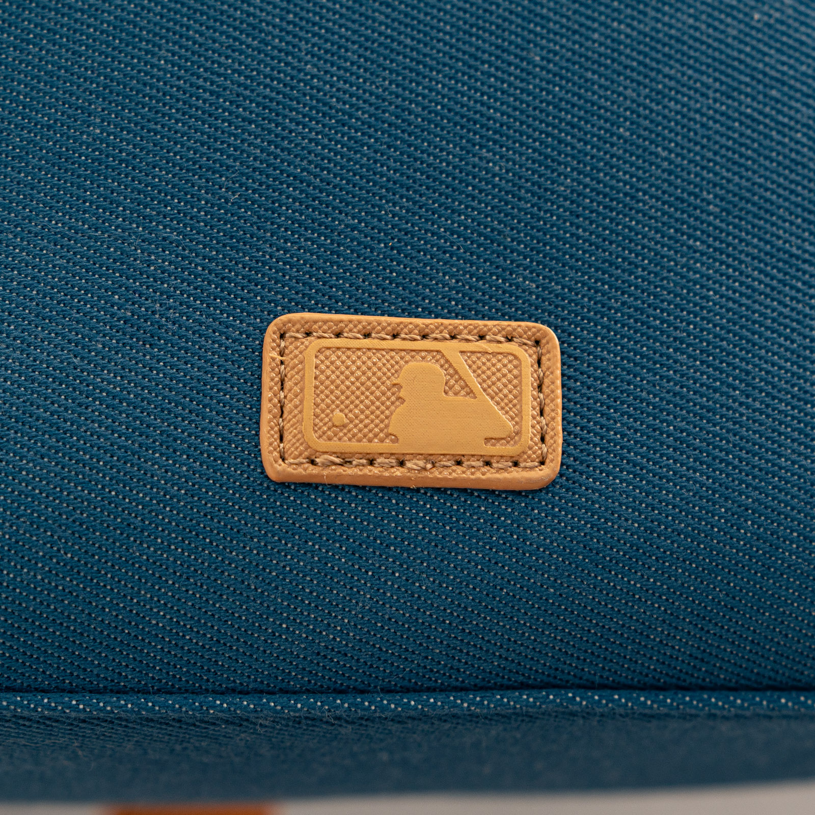 MLB New York Yankees Varsity Basic Canvas Mini Tote_img_3