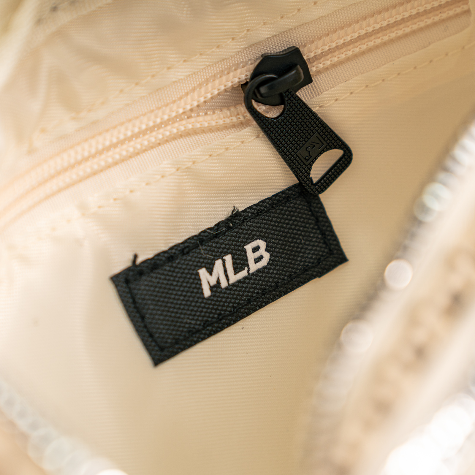 Monogram New York Yankees Hip Sack_img_5